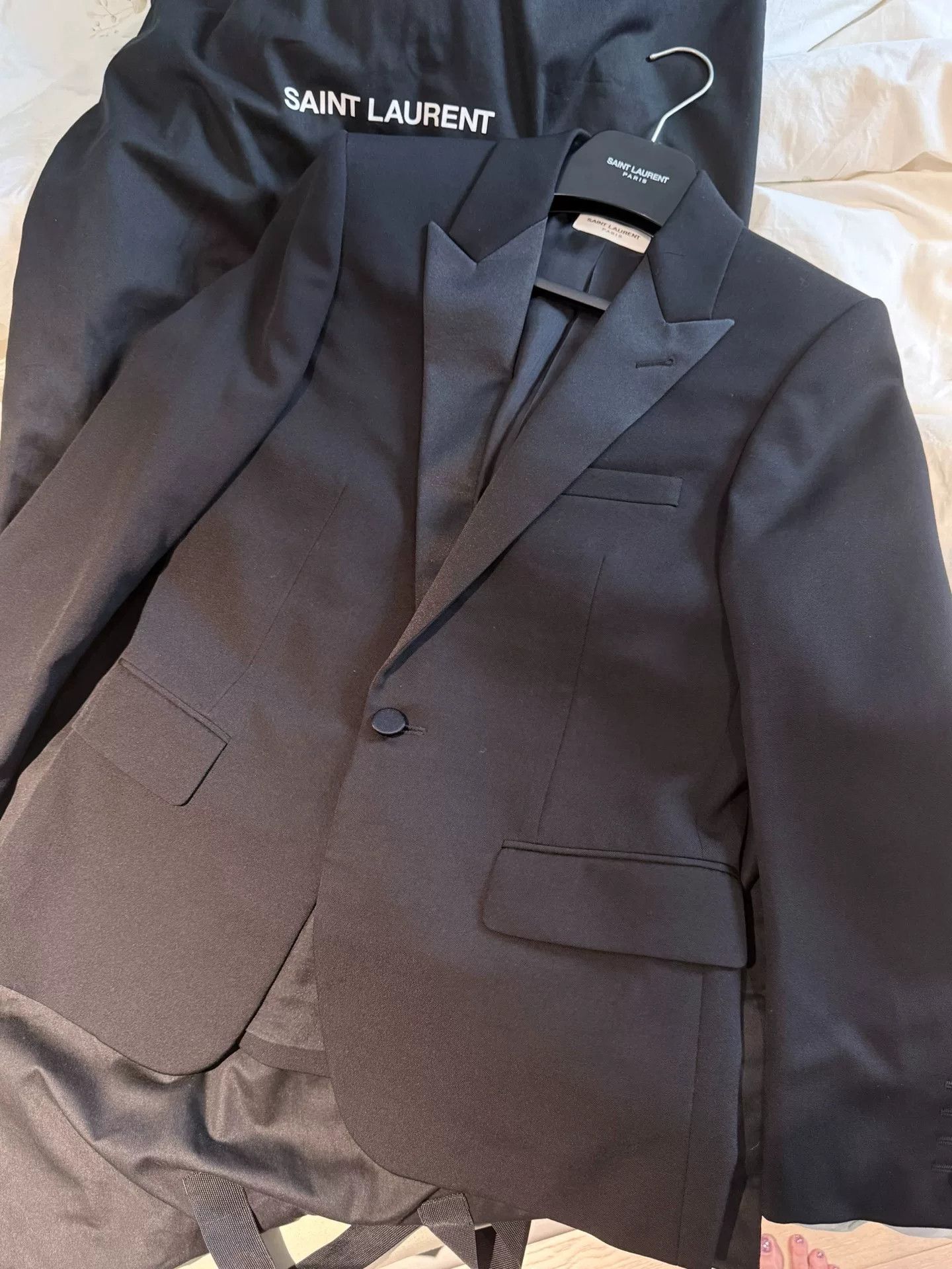 Saint Laurent Paris Saint Laurent Black Shawl Collar Suit Size US S / EU 44-46 / 1 - 1 Thumbnail