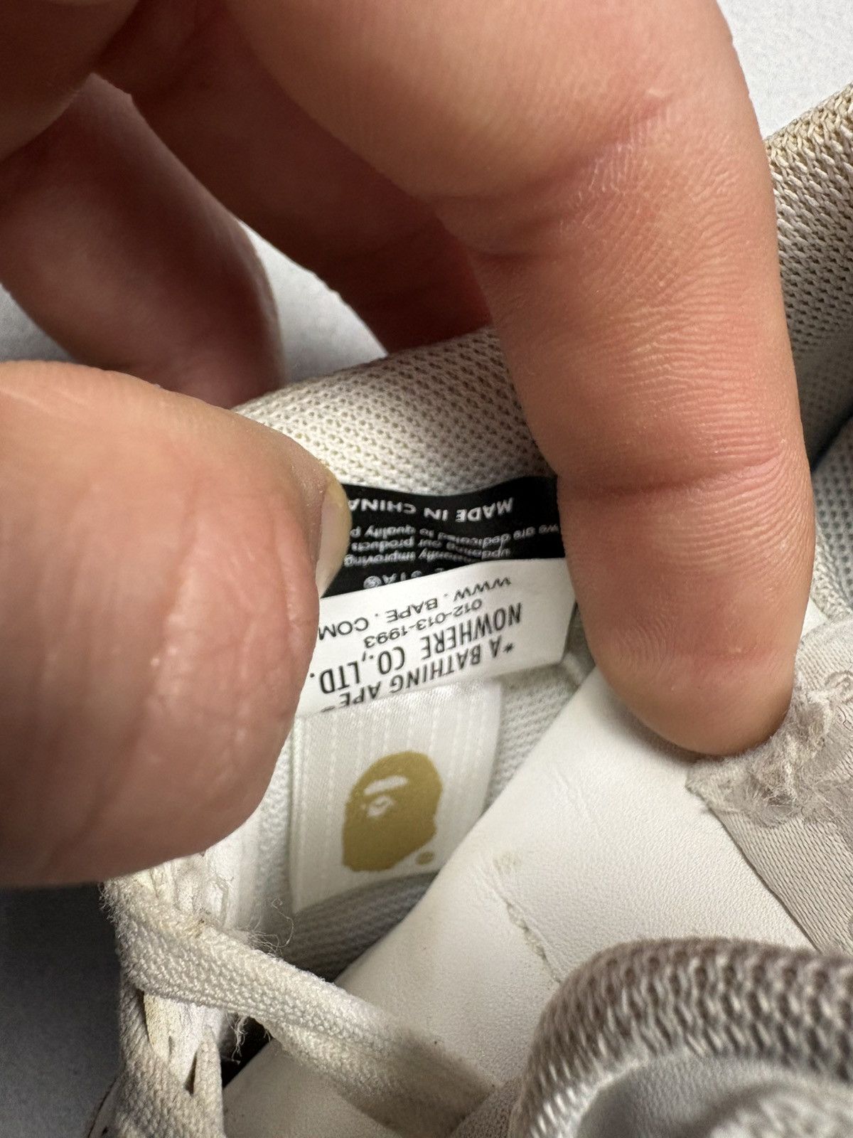 Bape A Bathing Ape Bapesta M2 Low Kids Velcro Triple White US 11K Size US 5 / EU 37 - 14 Thumbnail