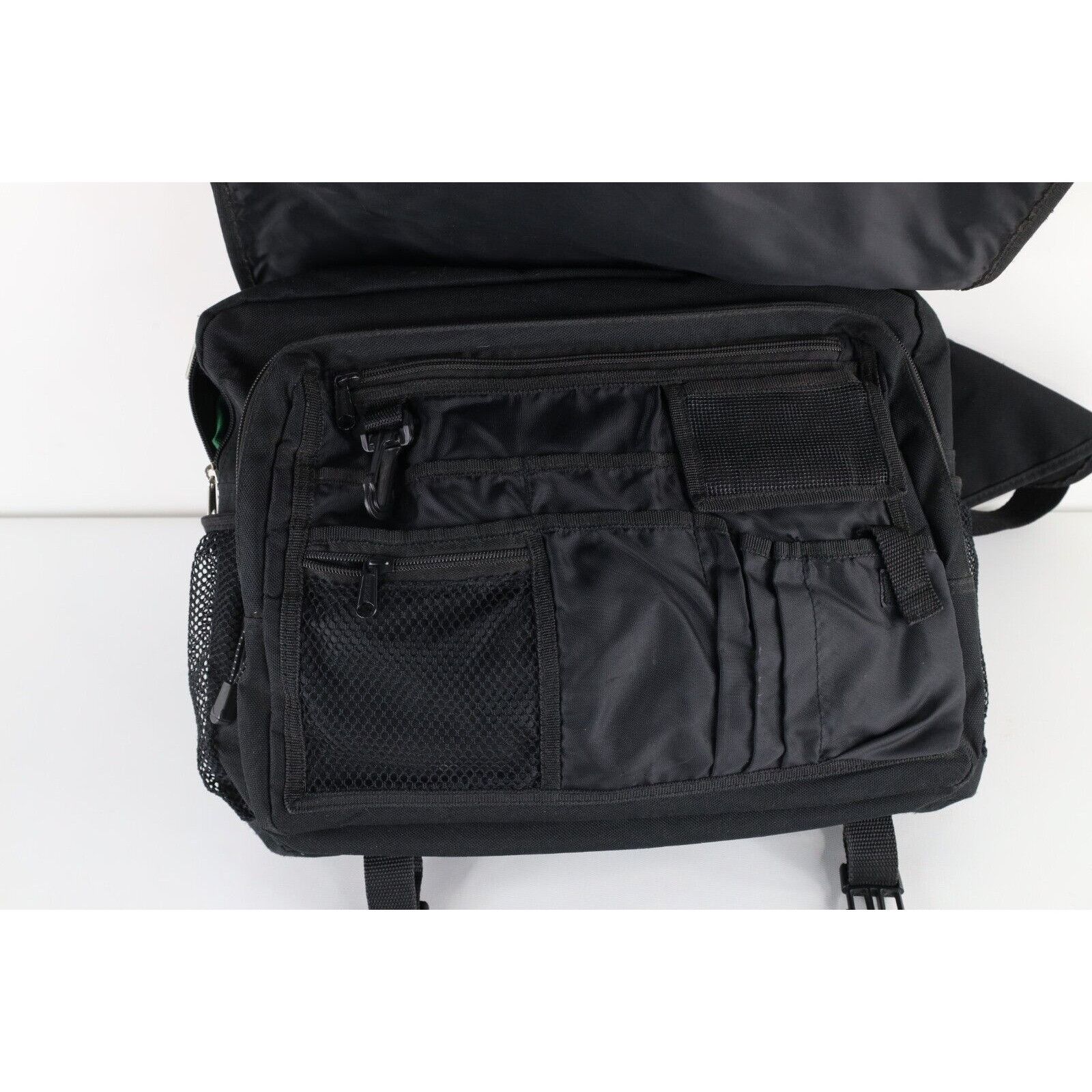 Vintage Vintage 90s Y2K Eastsport Crossbody Messenger Bag Black Size ONE SIZE - 9 Thumbnail