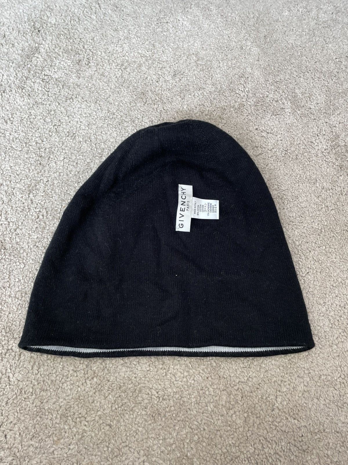 Givenchy Faded Givenchy banie hat big logo Size ONE SIZE - 9 Thumbnail
