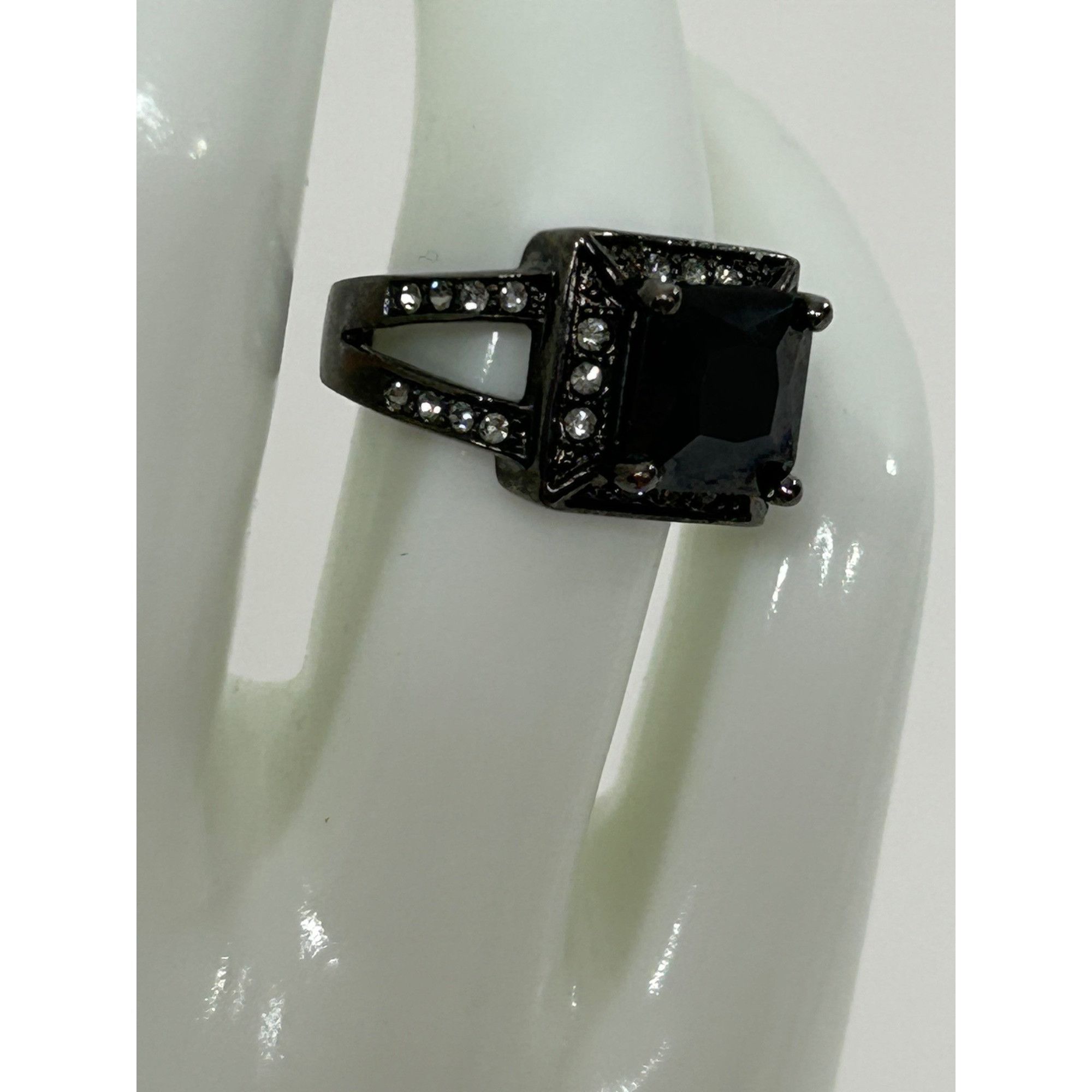 Other Fashion Jewelry Women’s Ring 6 Faux Square Black Princess Cu Size ONE SIZE - 21 Thumbnail
