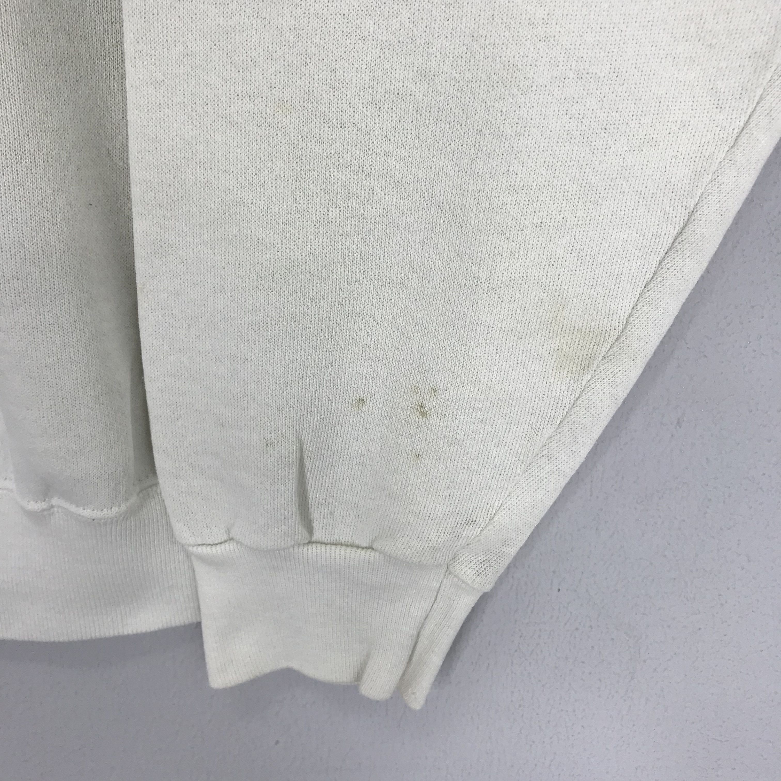 Vintage Vintage 90's White Magic Snow Mountain Sweatshirt - 362 Size US XL / EU 56 / 4 - 7 Thumbnail