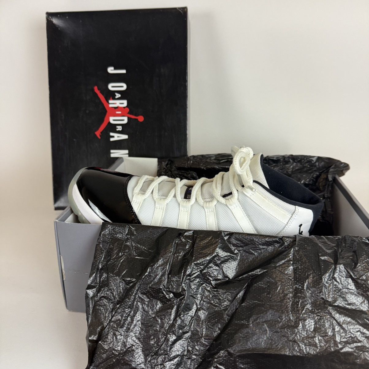 Jordan Brand × Nike Size 10.5-Jordan 11 Concord 2018-LIGHTLY WORN Size US 10.5 / EU 43-44 - 16 Thumbnail