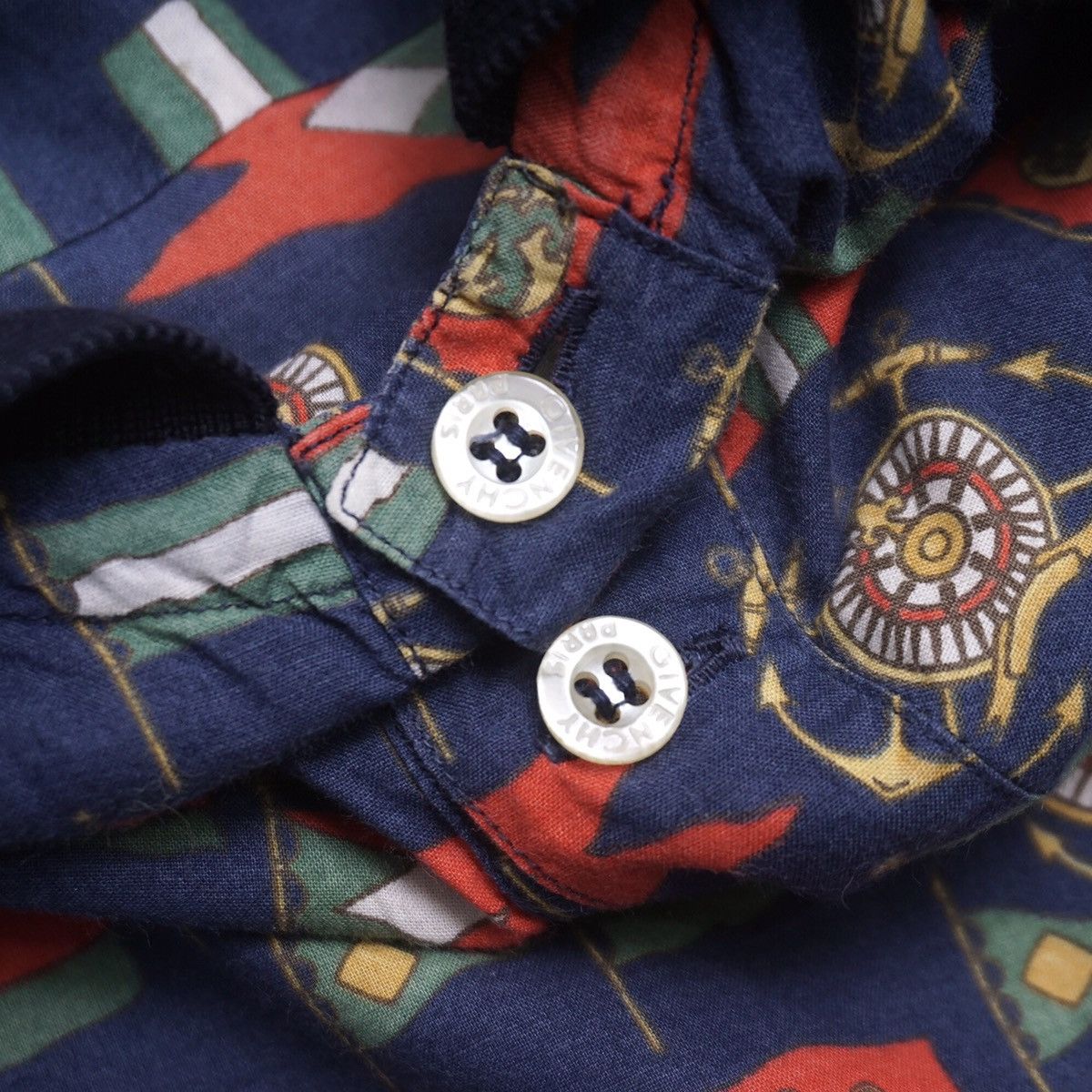 Givenchy × Vintage Vintage Givenchy aop flag Poloshirt Size US M / EU 48-50 / 2 - 6 Thumbnail