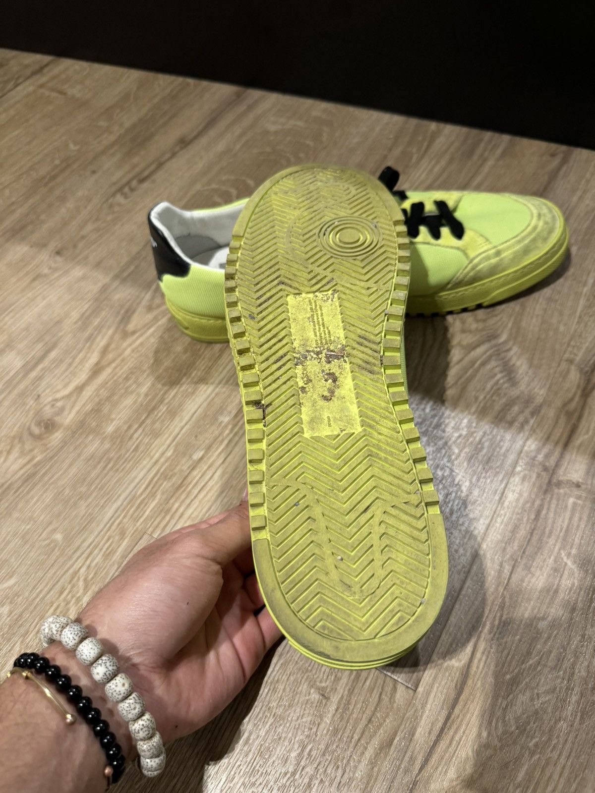 Off-White Fluo Yellow Offwhite 1.0 Size US 10 / EU 43 - 7 Thumbnail