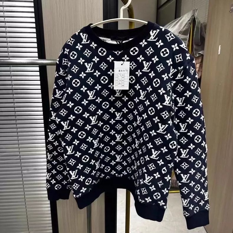 Louis Vuitton Louis Vuitton Printed Sweatshirt Size Small- DMC Size US S / EU 44-46 / 1 - 1 Thumbnail