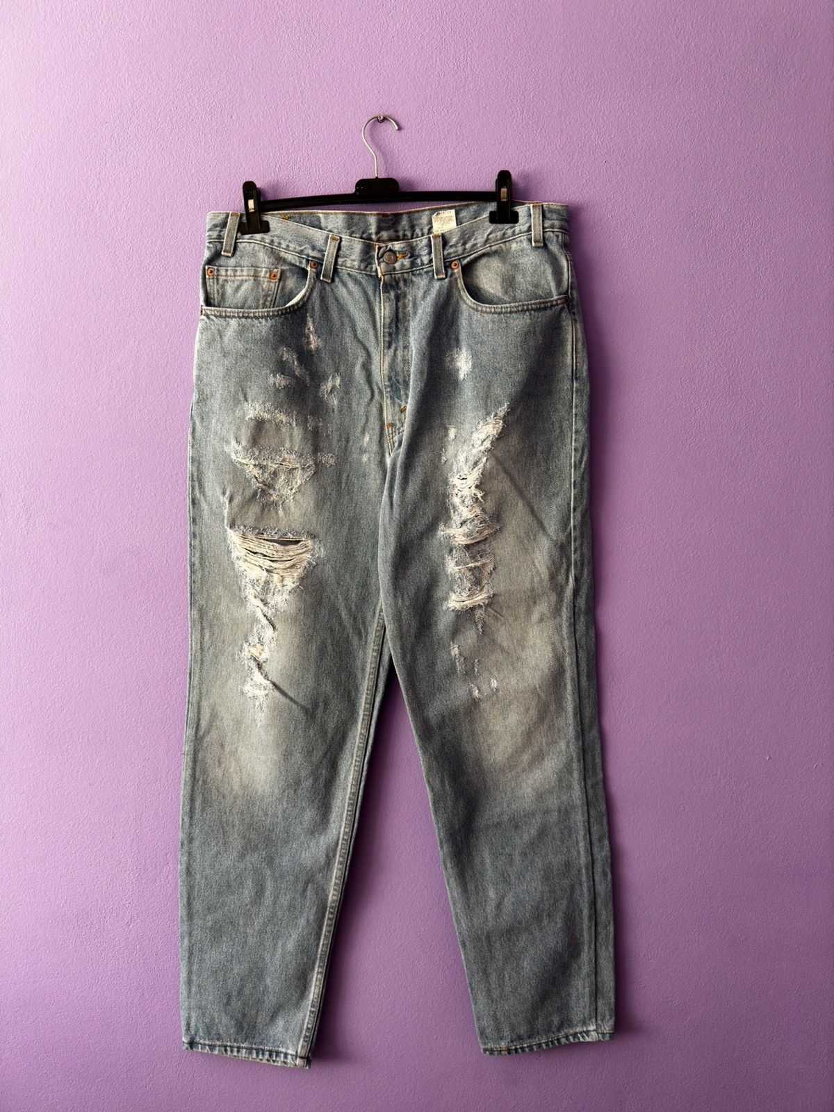 Image of Distressed Denim x Levis Vintage Levis Jeans 550 Relaxed Fit Distrssed Straight Boot in Denim (Size