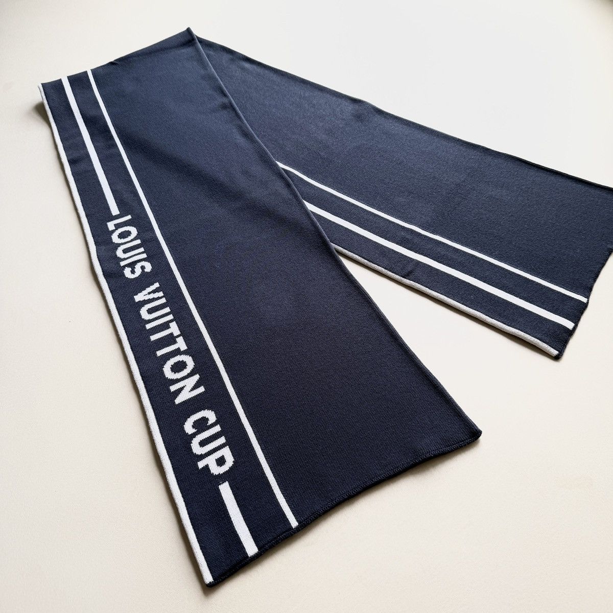 Louis Vuitton Louis Vuitton Cup Scarf Size ONE SIZE - 5 Thumbnail