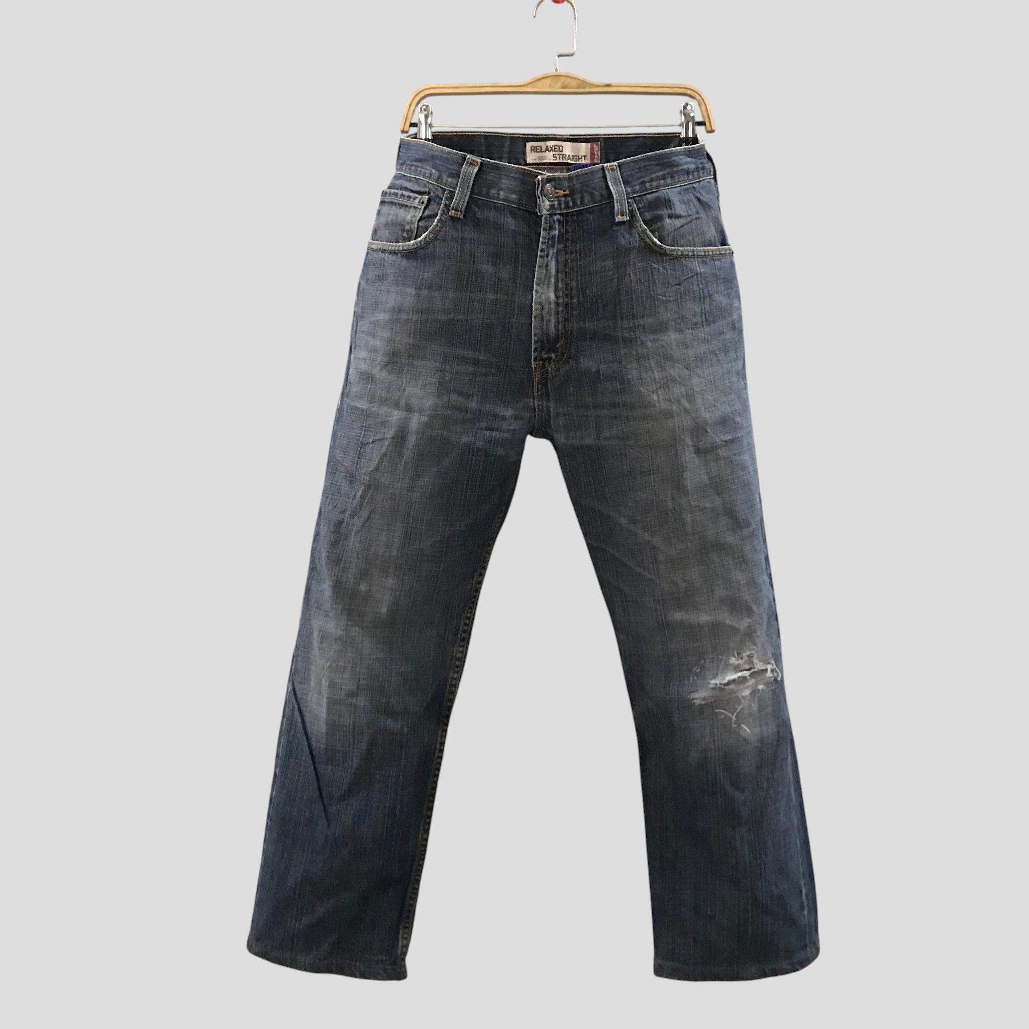 Levi's Vintage Levi's 559 Relaxed Straight Light Washed Size US 33 - 1 Thumbnail