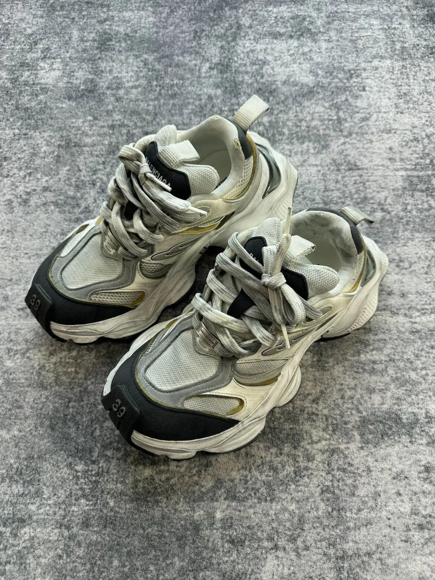 Balenciaga balenciaga cargo sneakers for men. Size US 7 / EU 40 - 2 Thumbnail