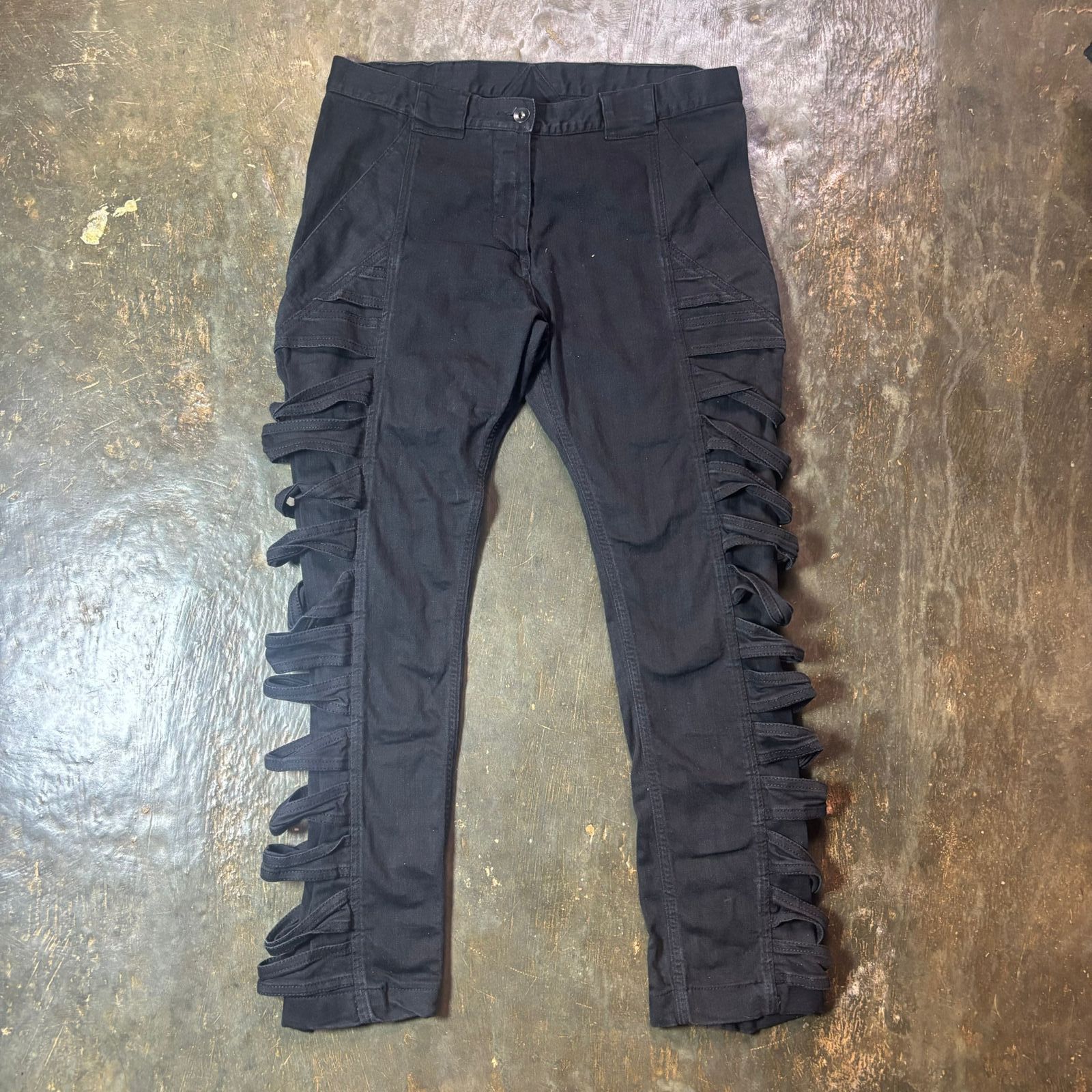 gareth pugh bondage pants olmar &mitra