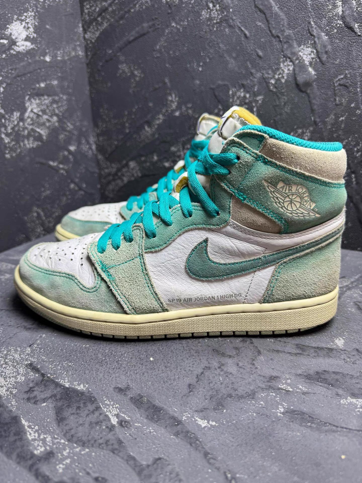 Nike Air Jordan 1 Tiffany White & Green Q10 Size US 8 / EU 41 - 7 Thumbnail