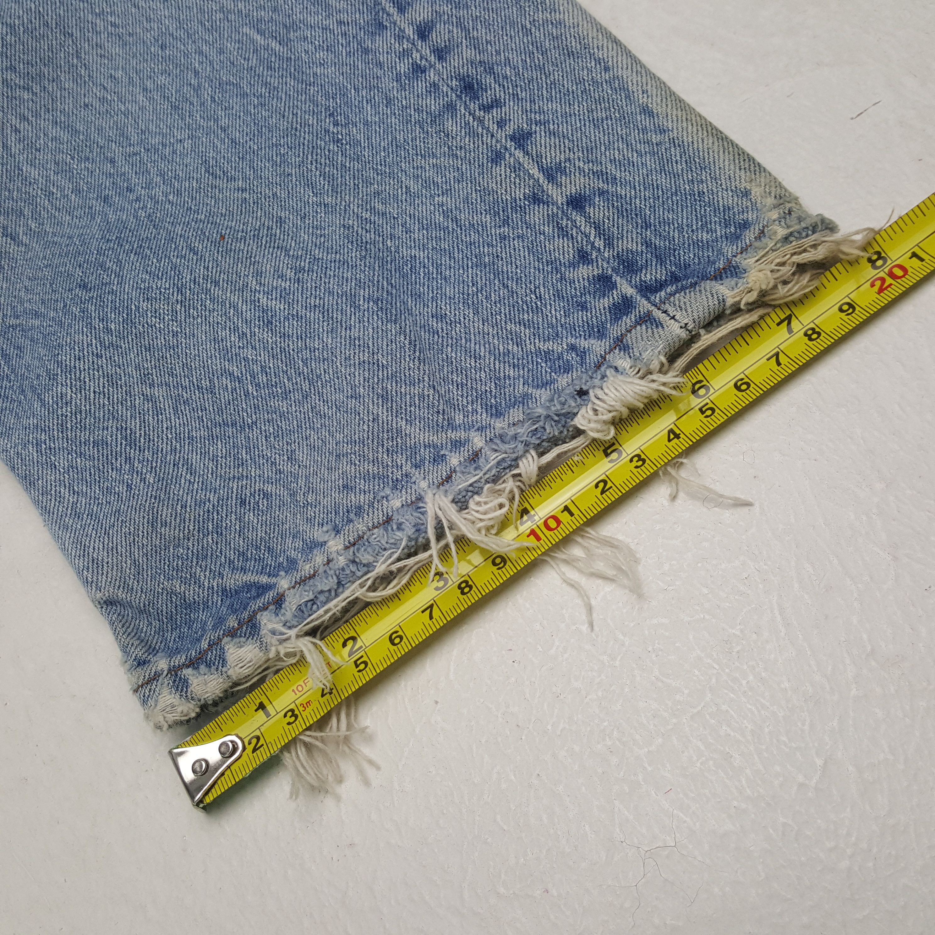 Levi's Vintage Levi's Kurt Cobain Style Distressed Jeans RR20 Size US 30 / EU 46 - 11 Thumbnail