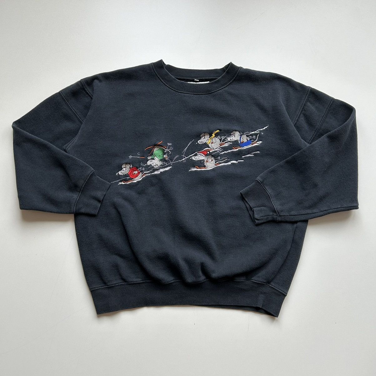 Vintage Vintage 2000s Skiing Rats Embroidered Cartoon Crewneck Rare Size US M / EU 48-50 / 2 - 1 Thumbnail