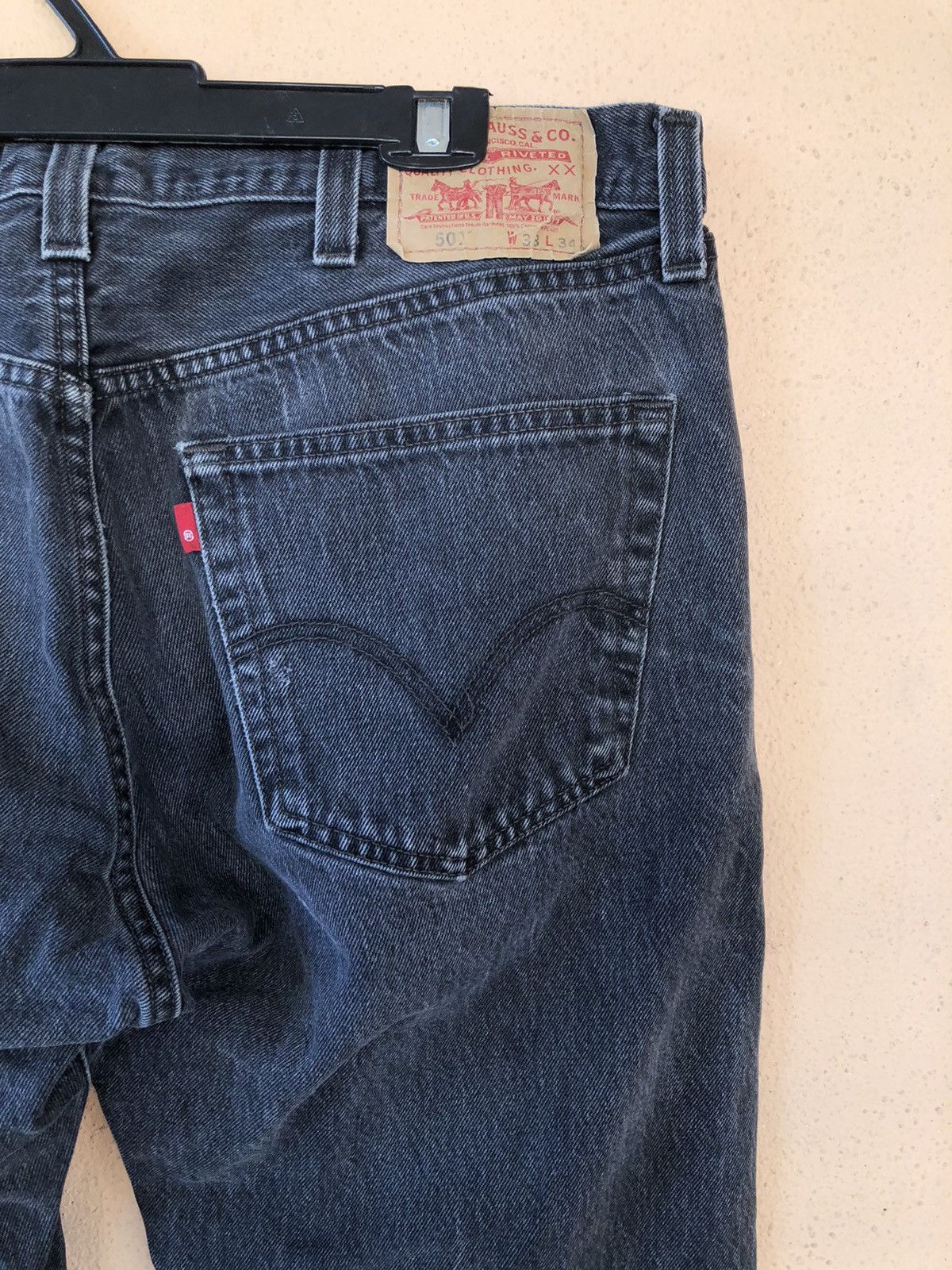 Levi's Vintage Clothing × Vintage Vintage LEVIS 501 Flat Black Button Fly Jeans Size US 38 / EU 54 - 4 Thumbnail