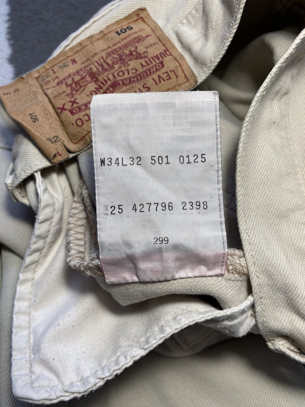 Levi's × Vintage Vintage 90’s Levi’s 501 men’s denim pants jeans Size US 32 / EU 48 - 15 Thumbnail