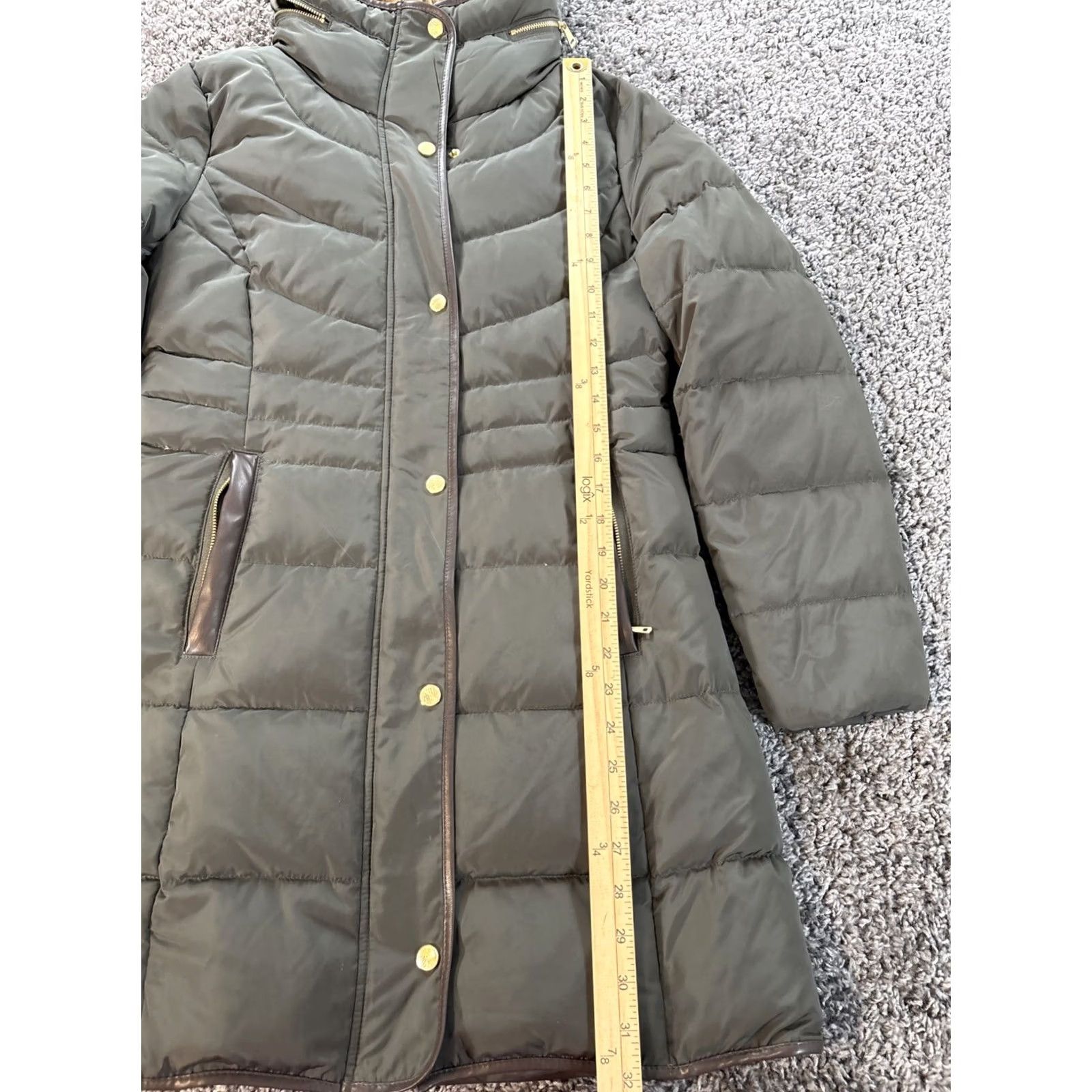 Cole Haan Cole Haan Signature Down Puffer Coat Fur Stow Hood Women’s Size S Green Coat Hooded Womens Puffer Down Green Cole Haan Signature Down S Size S / US 4 / IT 40 - 2 Thumbnail