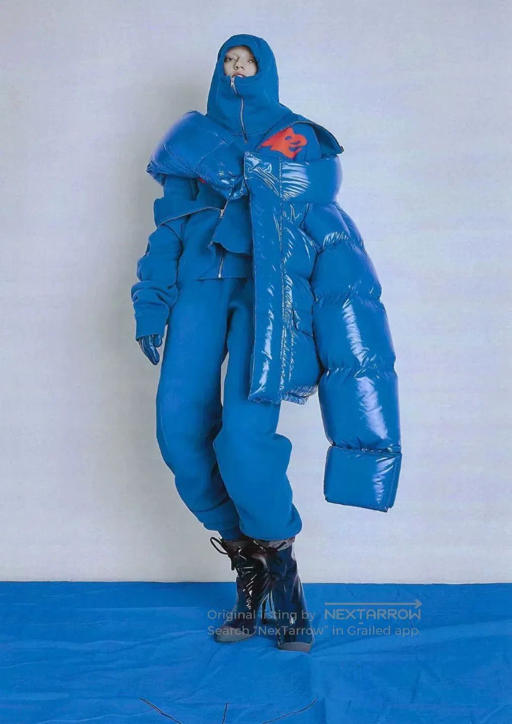 oversized blue zip.
