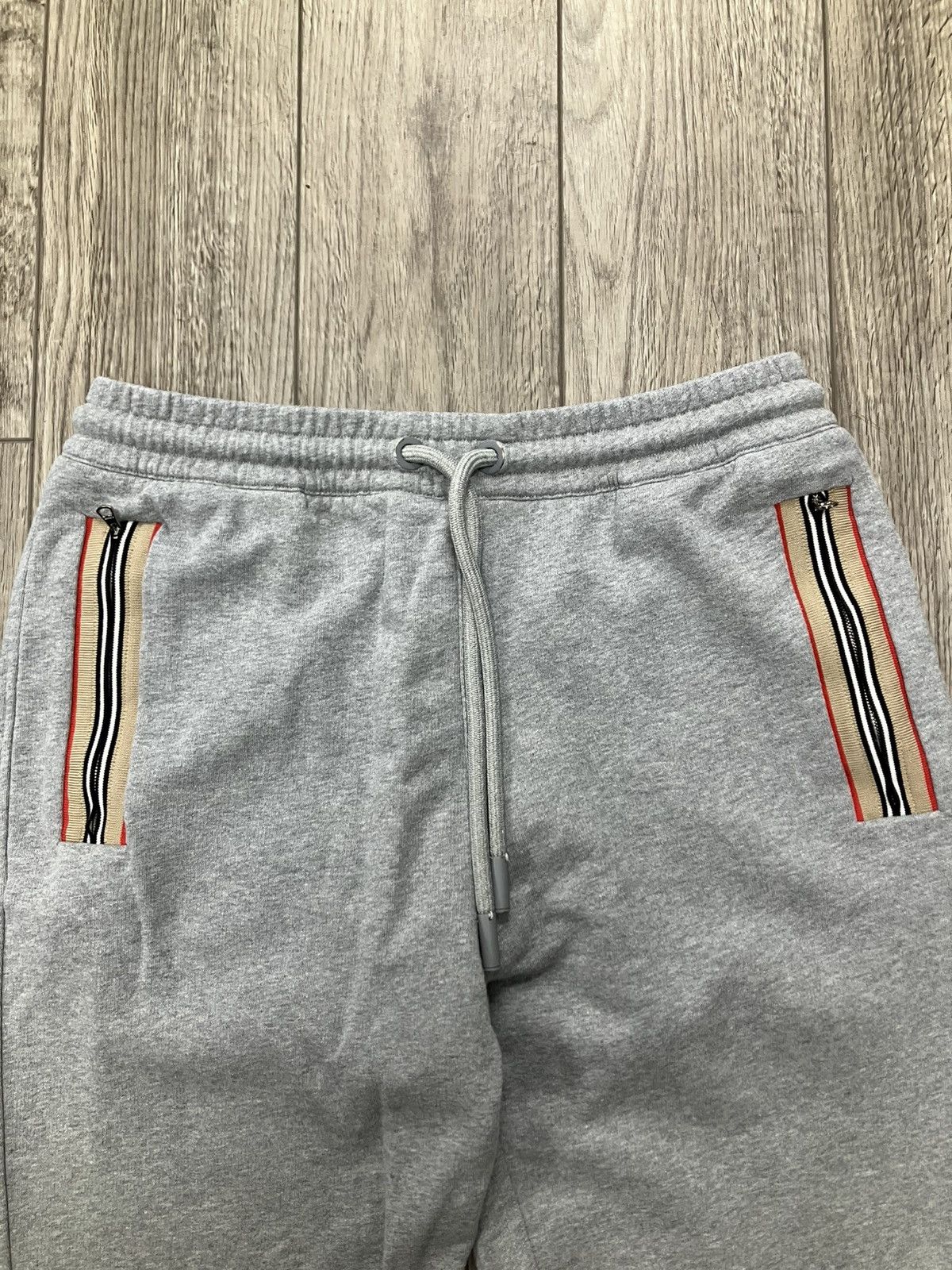 Burberry Burberry Icon Stripe Joggers Size L Size US 36 / EU 52 - 2 Thumbnail