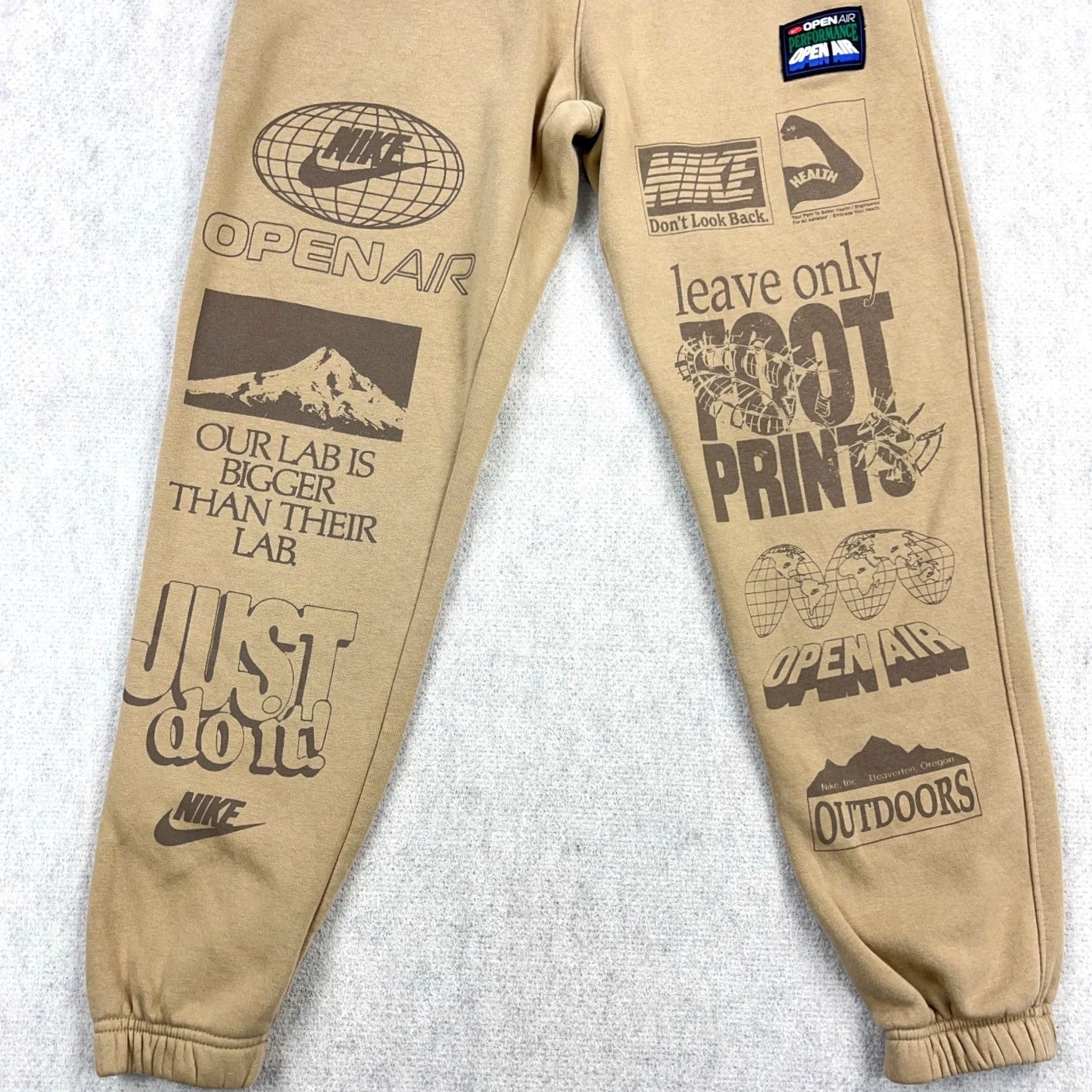 Nike Nike Sweatpants Men Small Brown Club FLeece Open Air Performance Tapered AOP Regular Size US 29 - 2 Thumbnail