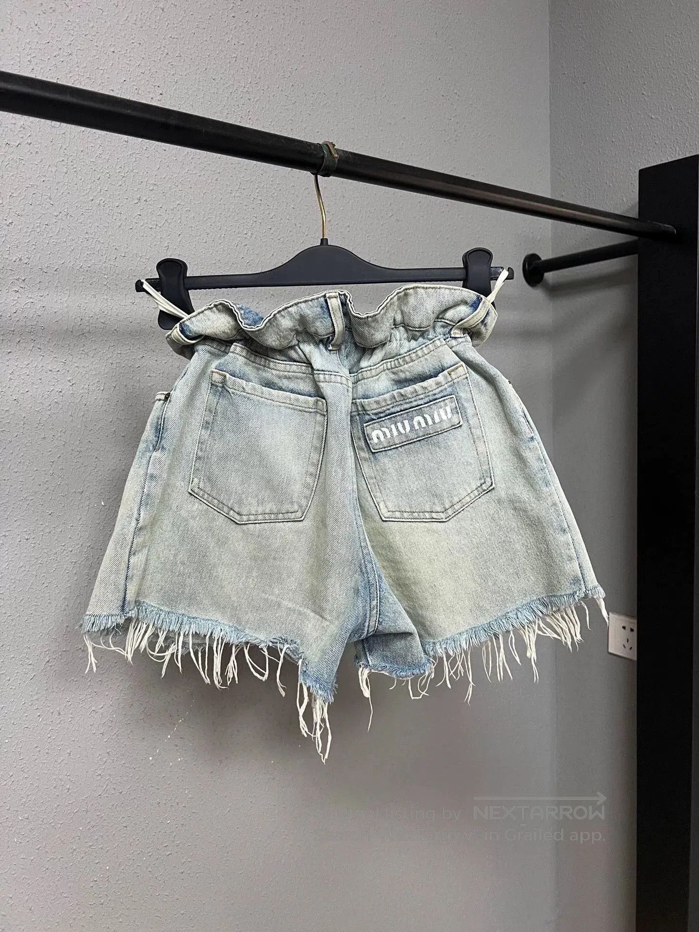 Miu Miu Miumiu Ruffled Waist Shorts. Size 25" / US 0 / IT 36 - 2 Thumbnail