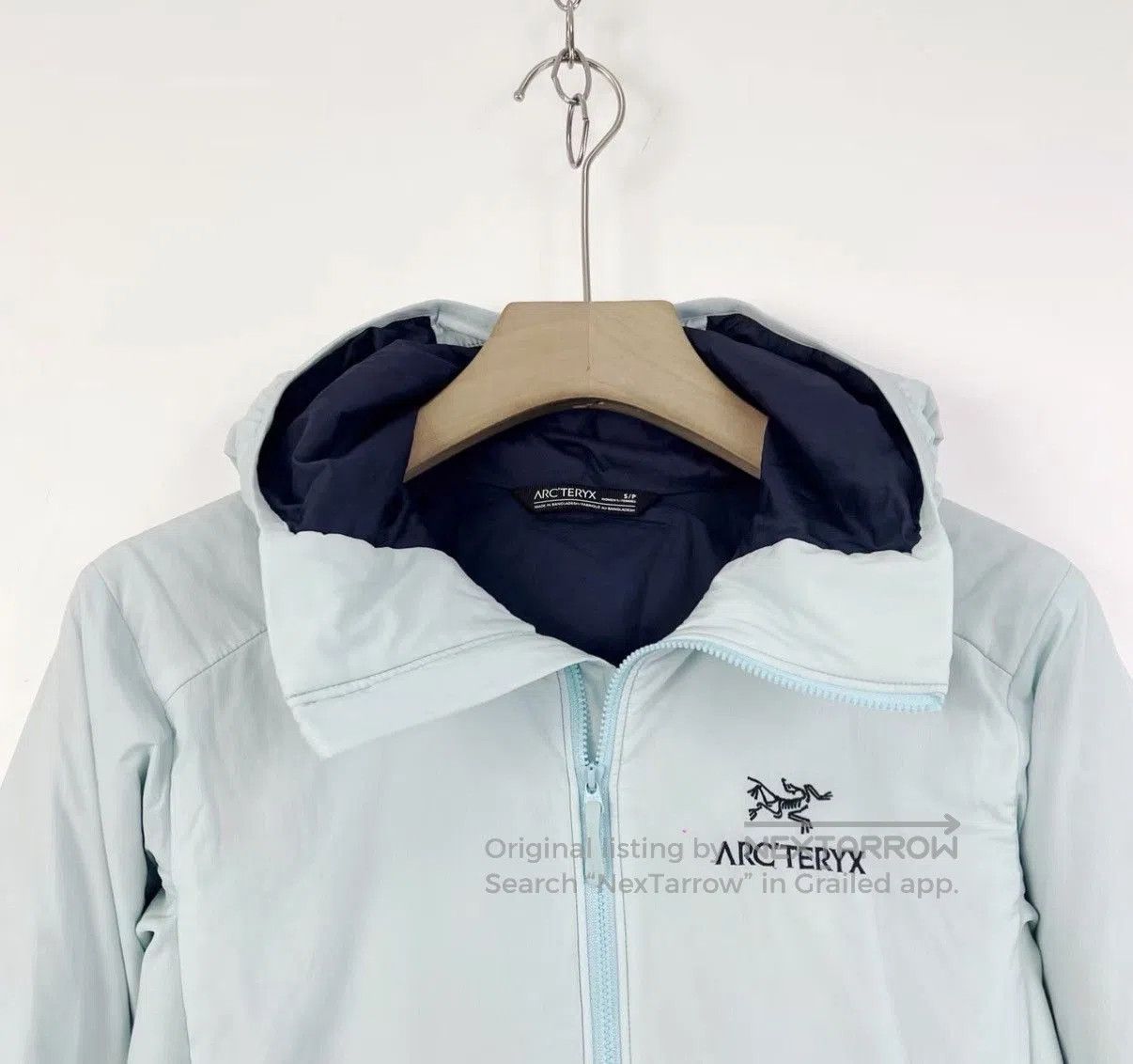 Arc'teryx Blue Lightweight Hooded Jacket Size S. Size US S / EU 44-46 / 1 - 3 Thumbnail