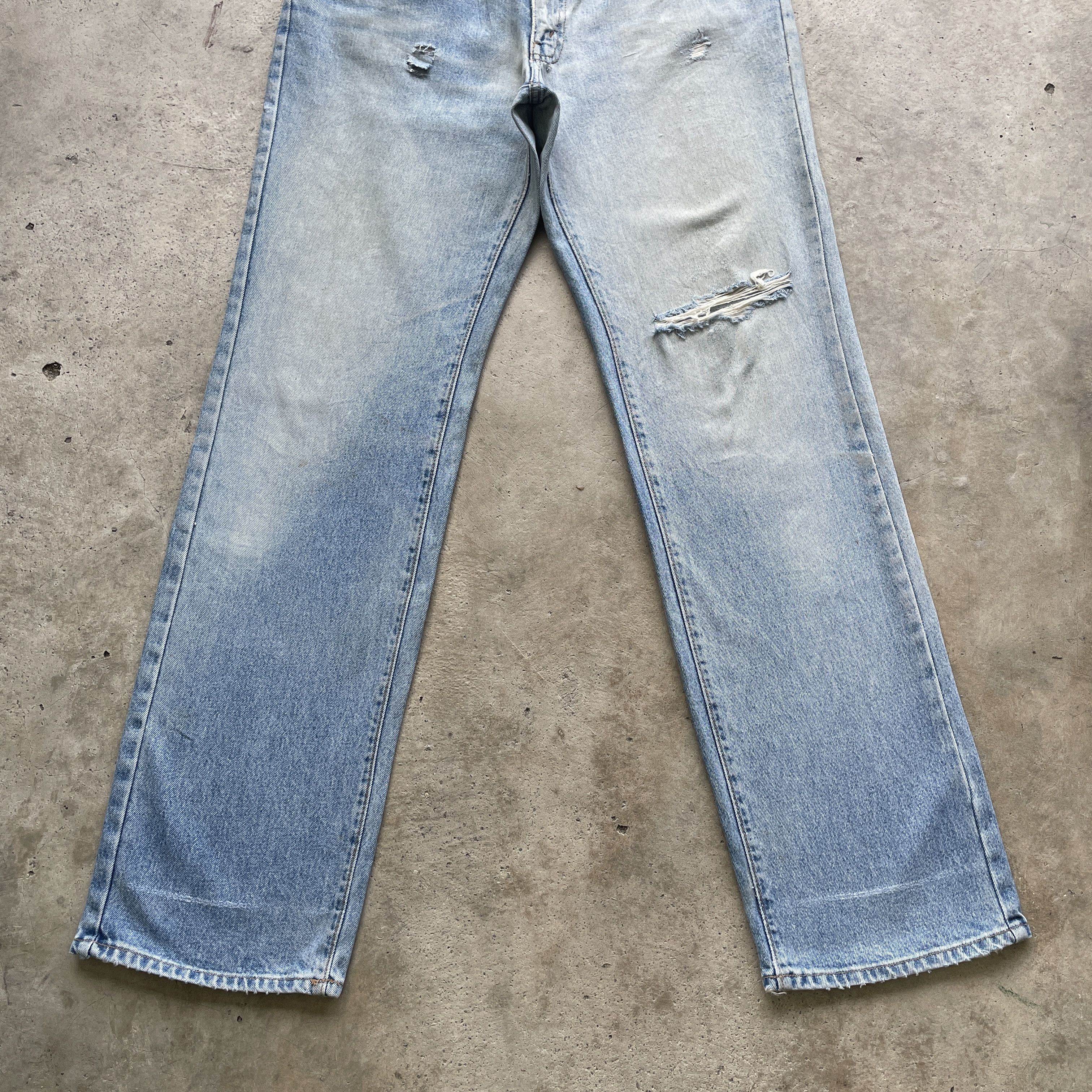 Japanese Brand VINTAGE JAPAN BRAND DISTRESSED JEANS FADED PANTS DENIM W33 Size US 33 - 4 Thumbnail