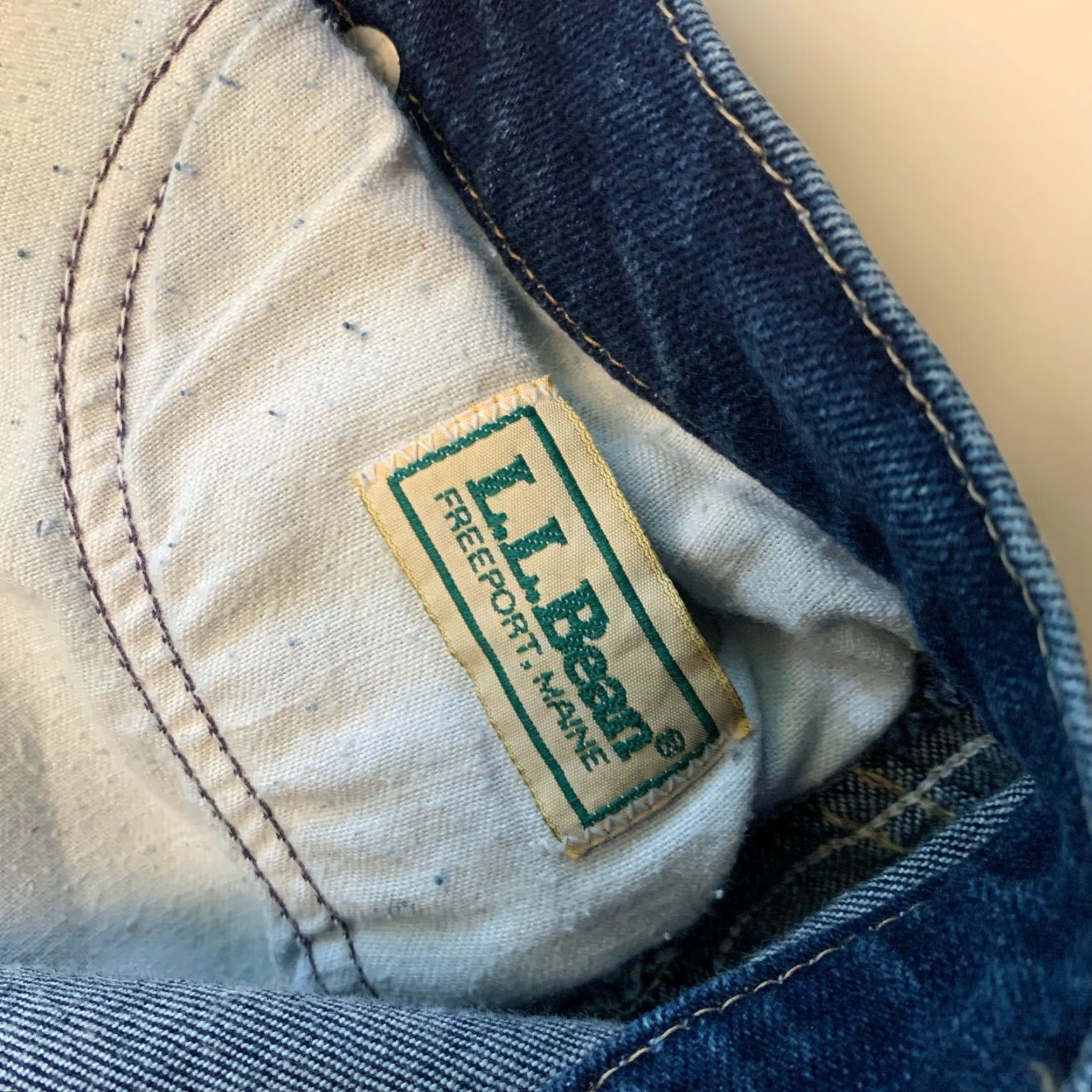 Vintage VINTAGE L.L. Bean Jeans Womens Dark Wash Union Made Size 20 Blue Cotton Blend 32" Inseam Regular Women Jeans Size 42" / US 20 - 7 Thumbnail