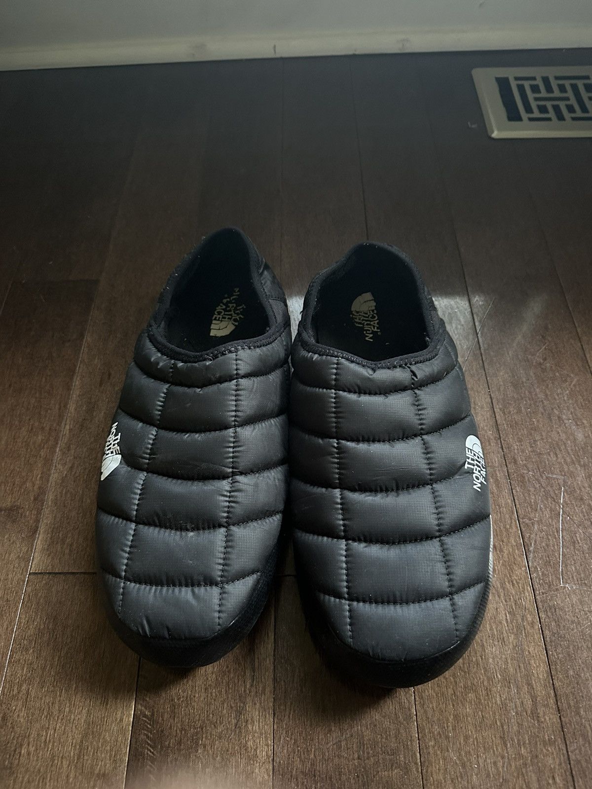 The North Face The North Face Puffer Shoe Slides Size US 13 / EU 46 - 3 Thumbnail