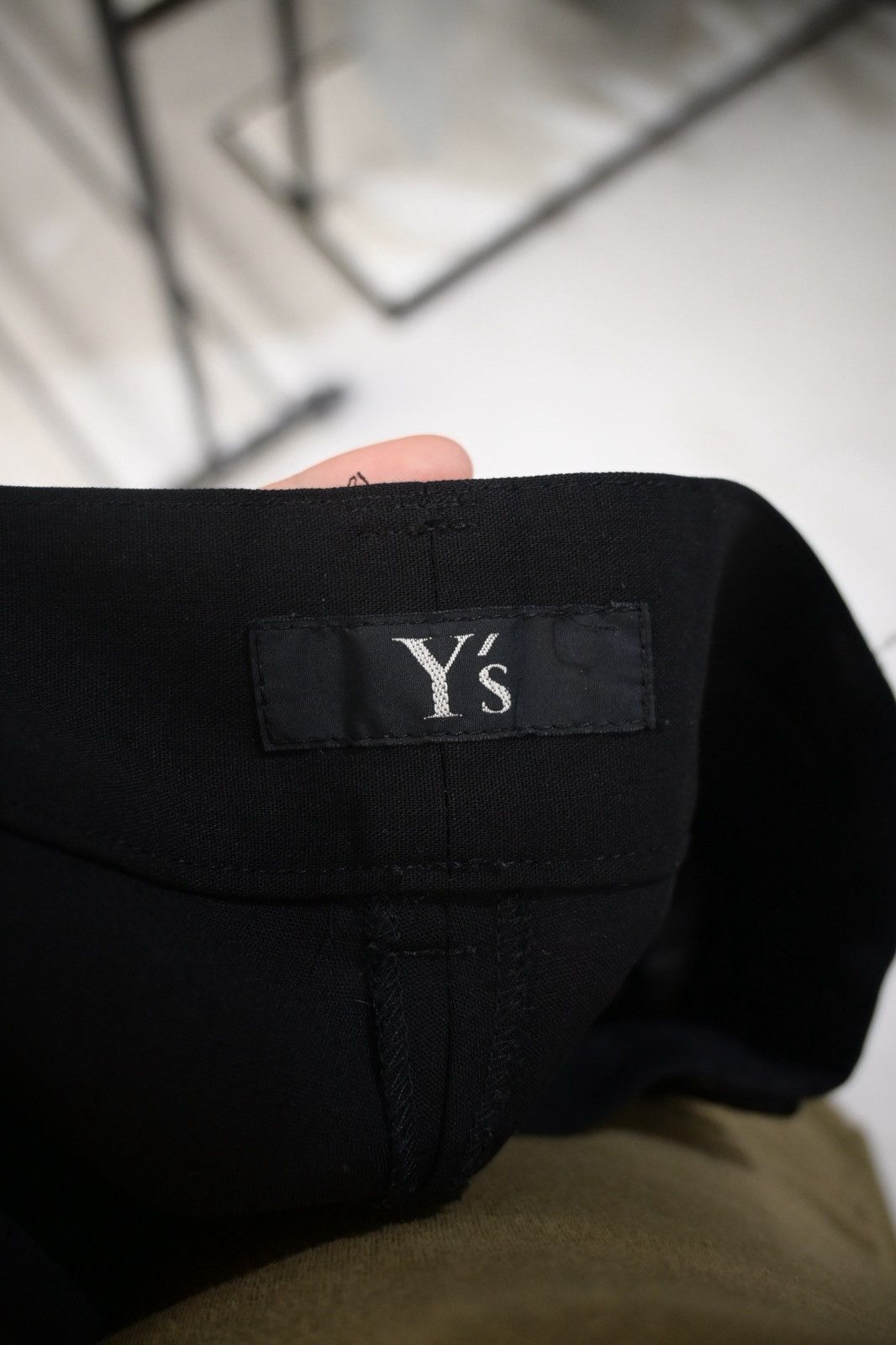 Yohji Yamamoto Yohji Yamamoto 90’s cropped wide-leg wool trousers Size US 30 / EU 46 - 8 Thumbnail
