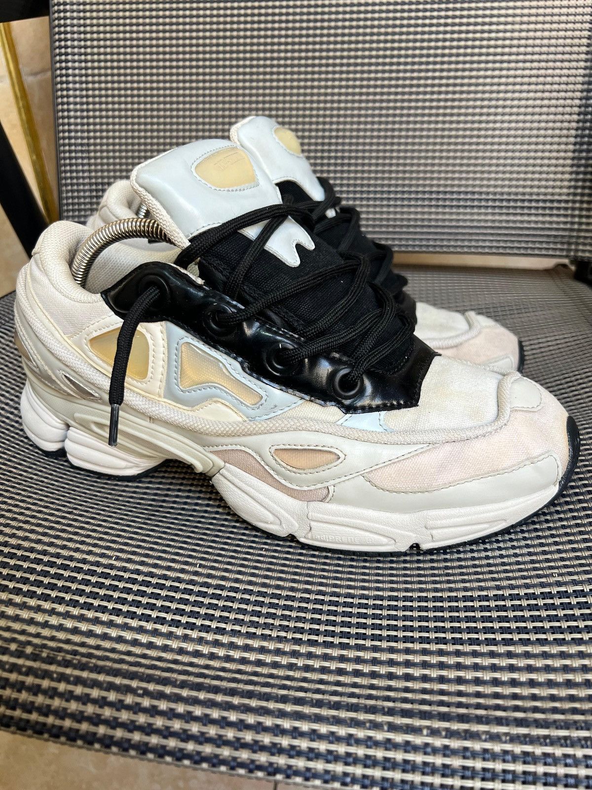 Adidas × Raf Simons Adidas x Raf Simons Ozweego Size US 8.5 / EU 41-42 - 2 Thumbnail