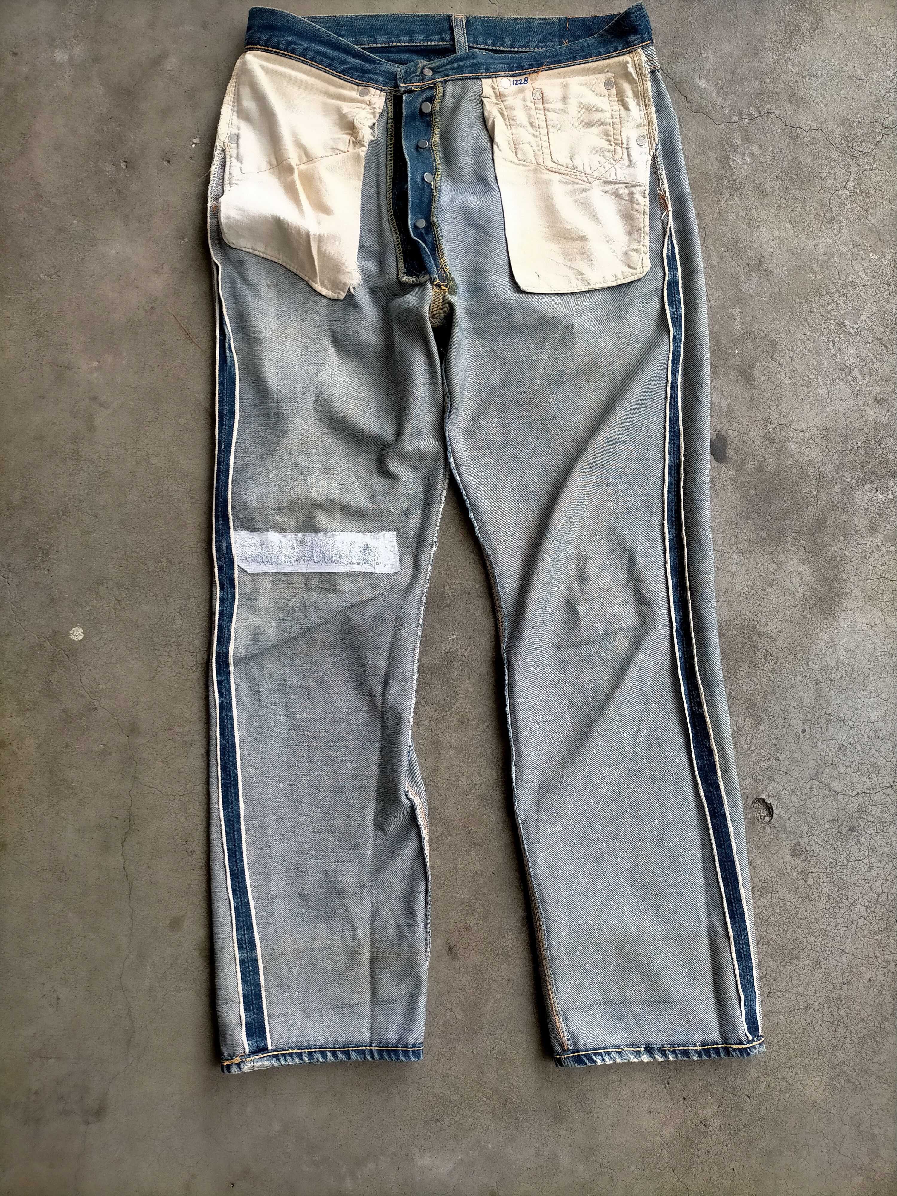 Levi's True Vintage 60s Levis 501xx Big E Selvage Jeans Size US 31 - 12 Thumbnail