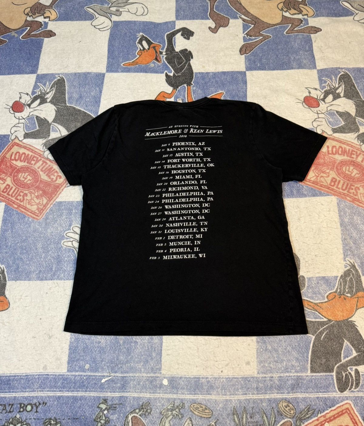 Band Tees Macklemore and Ryan Lewis tour tee Size US XL / EU 56 / 4 - 3 Thumbnail