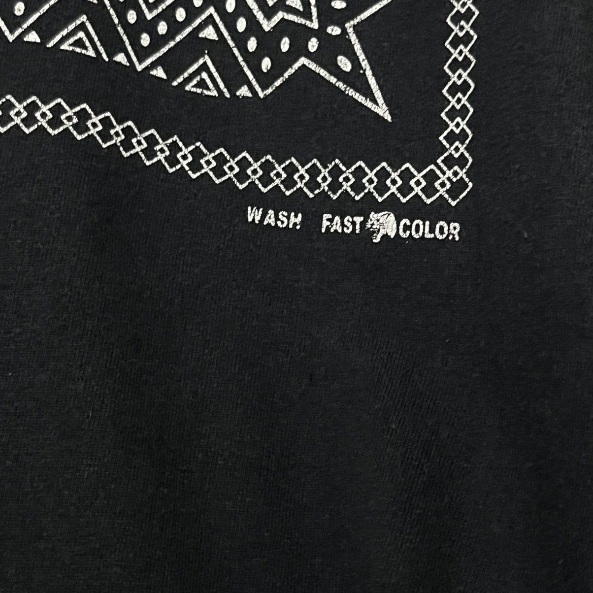 Neighborhood Neighborhood x El Vecindario x Limited Edition Bandana Size US M / EU 48-50 / 2 - 5 Thumbnail