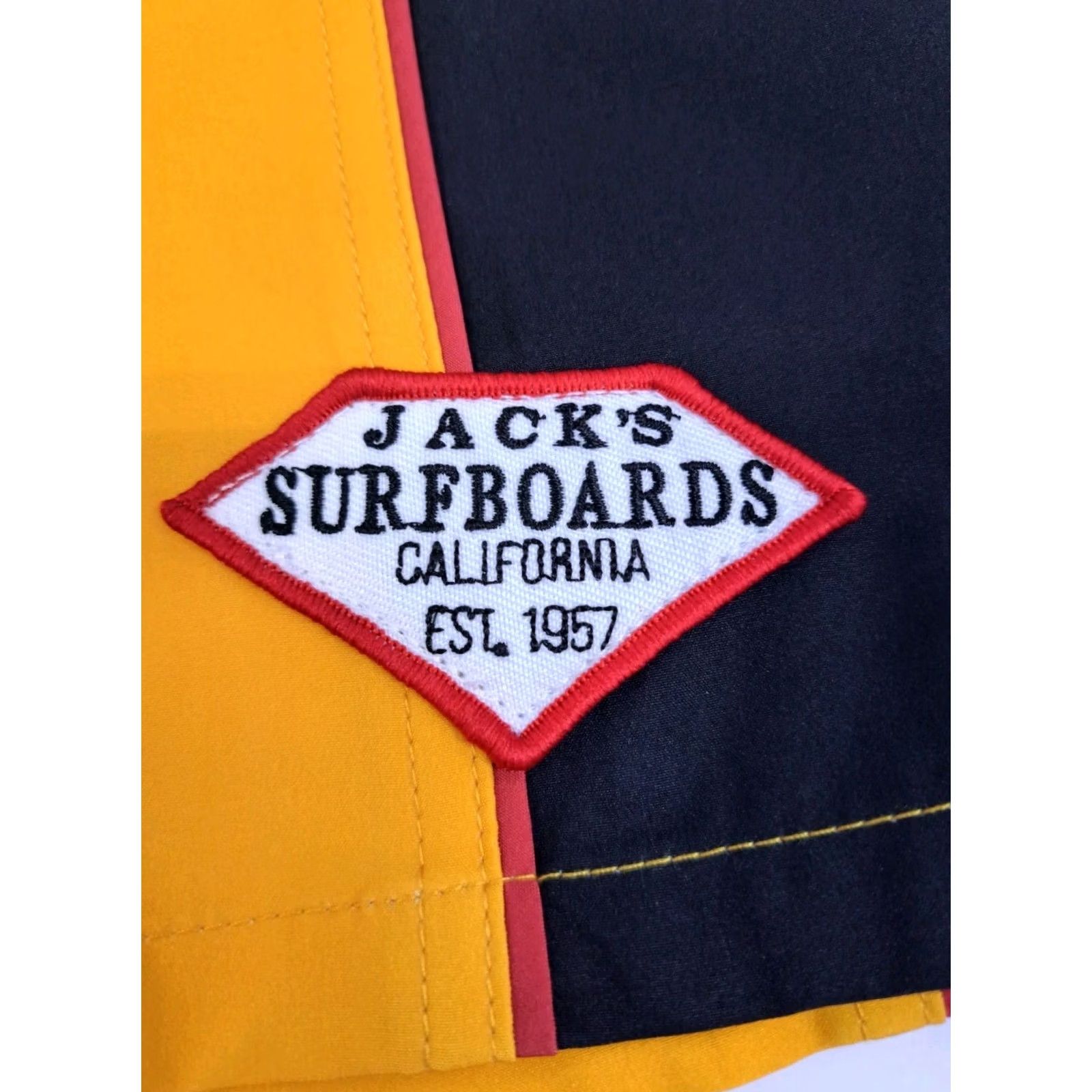 Vintage NWT Jacks Surfboards California Men Board Shorts 32/18" Yellow/Blk Solid Beach Pattern Mens Bottoms Size US 32 / EU 48 - 3 Thumbnail