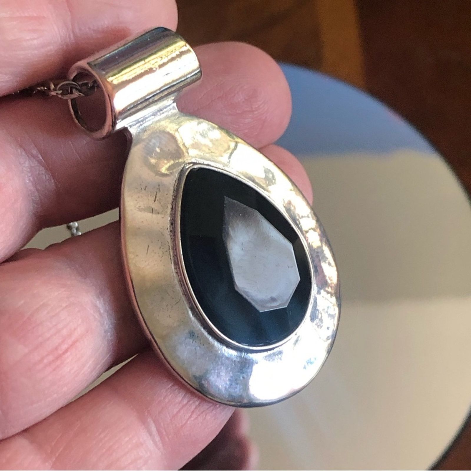 Vintage Vintage faceted black teardrop pendant on chain necklace Size ONE SIZE - 4 Thumbnail
