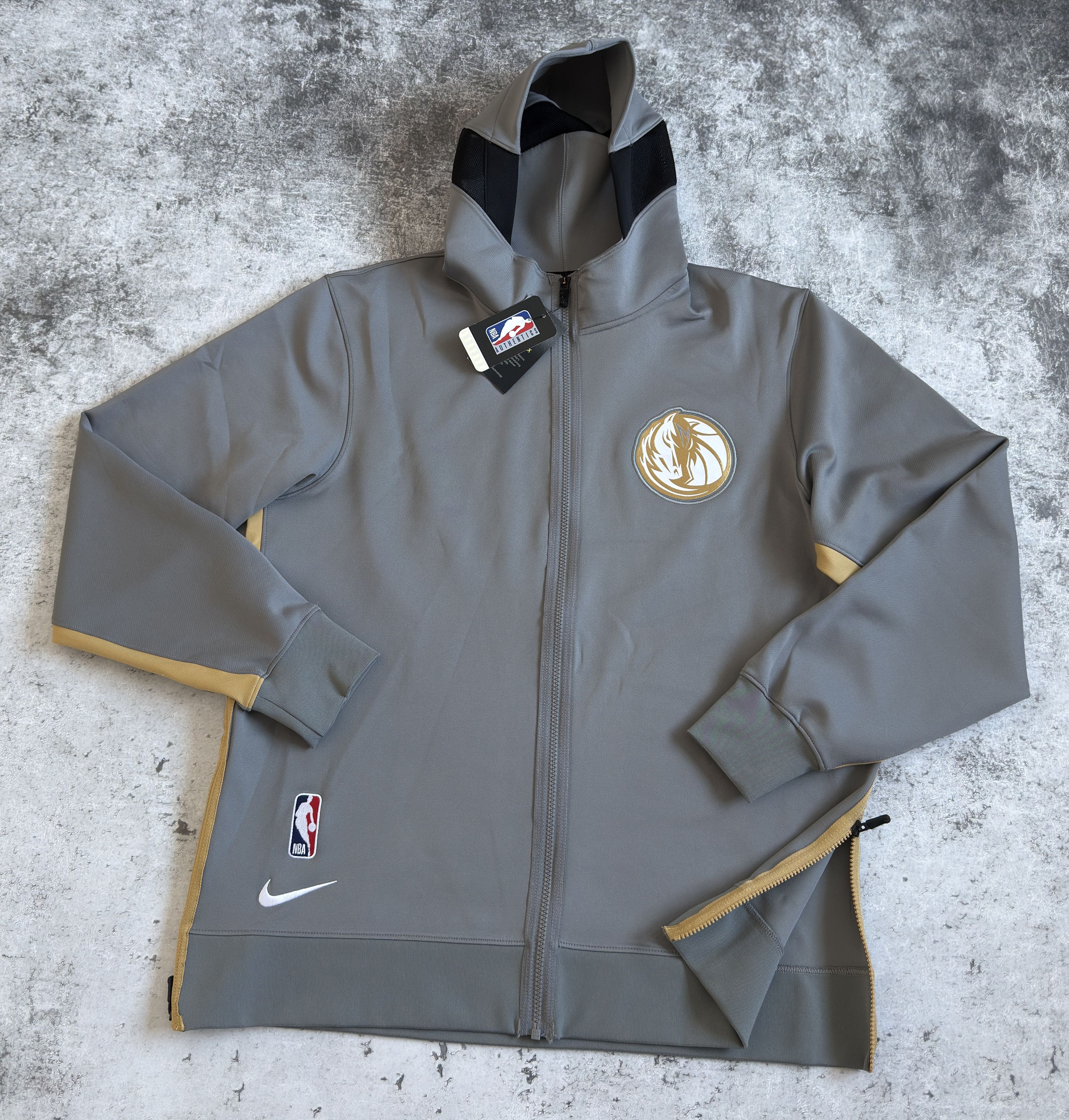 Nike Dallas Mavericks Nike Gray JACKET City Men's size XL Size US XL / EU 56 / 4 - 1 Thumbnail