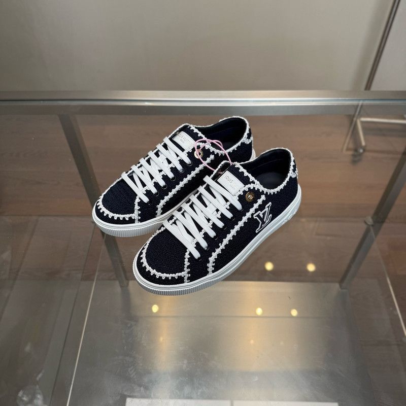 Louis Vuitton Louis Vuitton Lagoon Crochet Low Top Sneakers Size US 7 / IT 37 - 1 Thumbnail