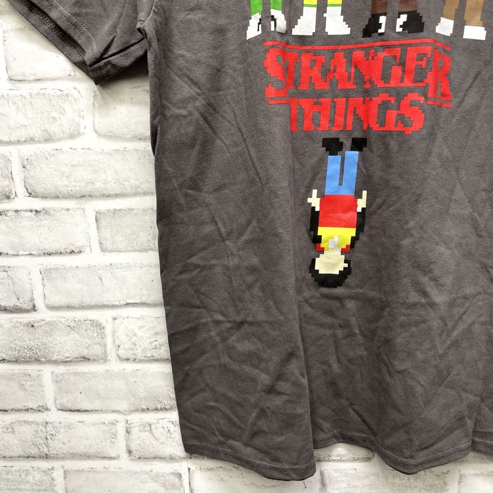 Vintage NWT Stranger Things gray 100% cotton graphic Tee Mens Size M Size US M / EU 48-50 / 2 - 3 Thumbnail
