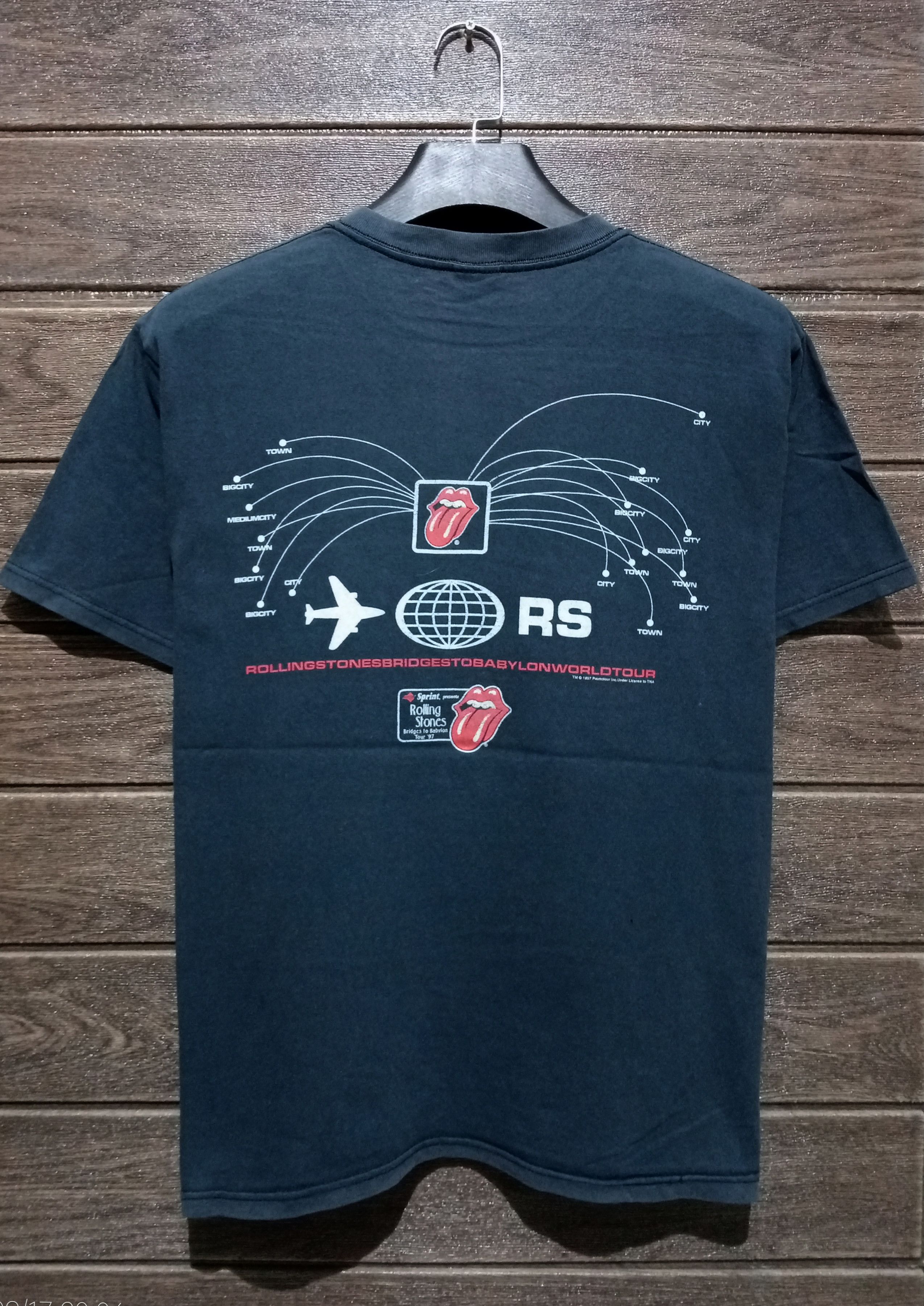 The Rolling Stones Vintage Rolling Stones Bridges to Babylon Tour '97 Tee Size US M / EU 48-50 / 2 - 1 Thumbnail
