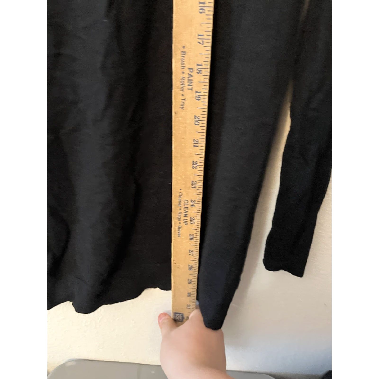 Express VINTAGE Express Women Sweater Cardigan M Black V-Neck Button Flaw Size M / US 6-8 / IT 42-44 - 4 Thumbnail