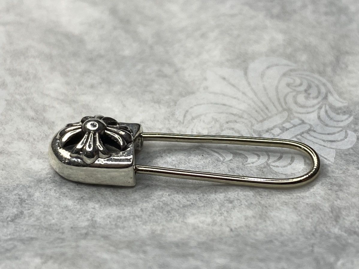 image of Chrome Hearts Earring Pin in Silver, Women's