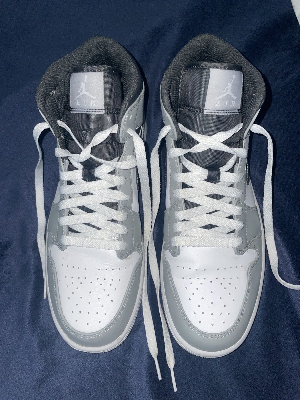 Jordan Brand × Nike Air Jordan 1 Mid Size US 11 / EU 44 - 3 Thumbnail