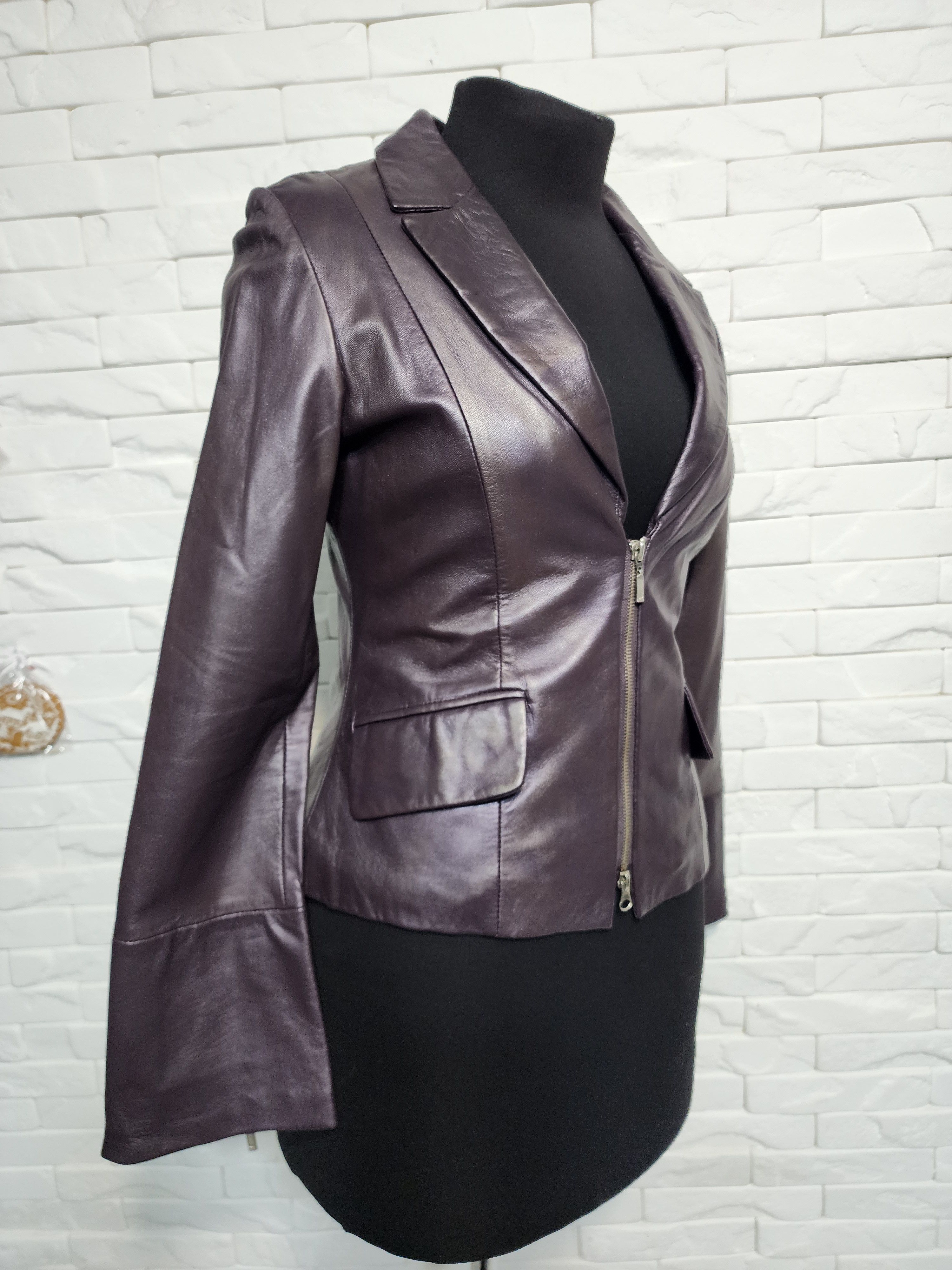 Other Purple Leather Jacket: Women's Vintage Styled Jacket Size M / US 6-8 / IT 42-44 - 3 Thumbnail