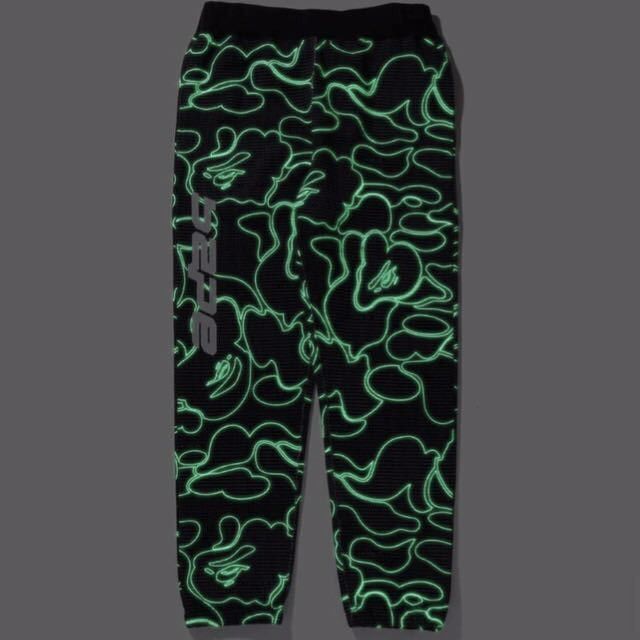 Bape 💫Glow in the dark💫 BAPE Text code camo sweat pants ★size S Size US 30 / EU 46 - 3 Thumbnail