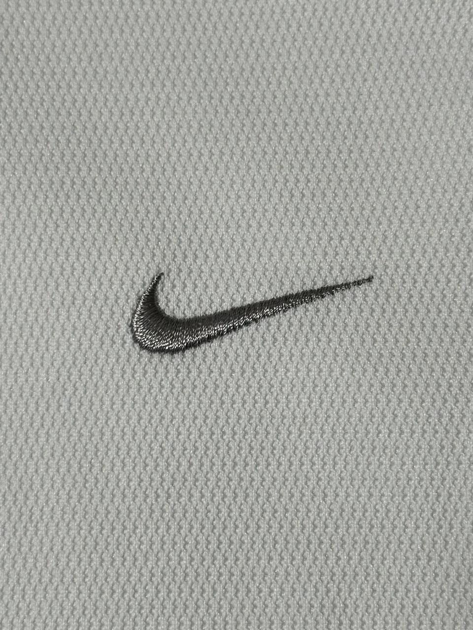 Nike Nike Embroidered Swoosh Logo Shirt Size US XL / EU 56 / 4 - 3 Thumbnail