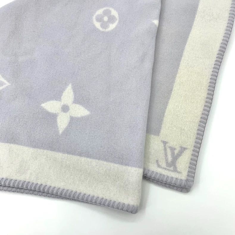 Louis Vuitton Louis Vuitton Light purple logo presbyopic full print shee Size ONE SIZE - 5 Thumbnail