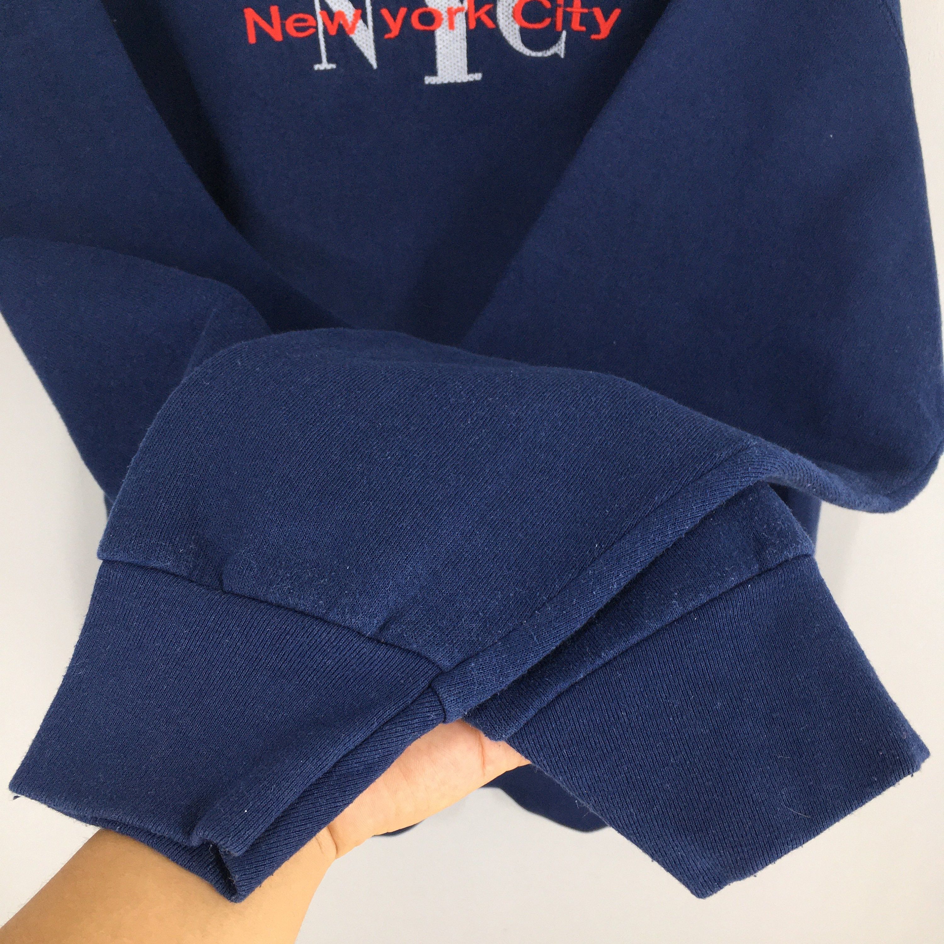 Fruit Of The Loom Vintage New York City Blue Sweatshirt XLarge Size US XL / EU 56 / 4 - 5 Thumbnail