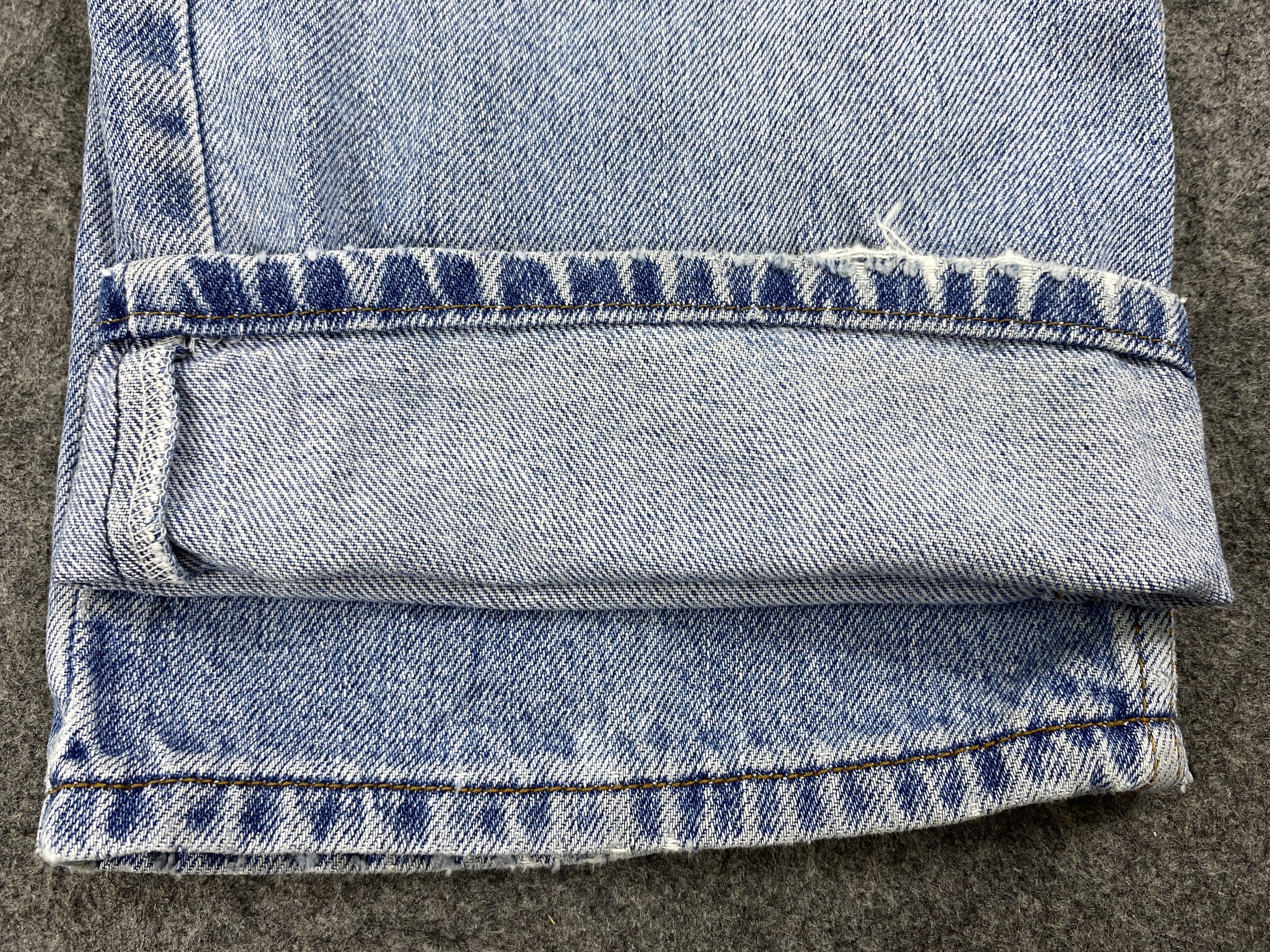 Levi's Light Blue Wash Vintage Levi's 505 35x31.5 Denim -JN1277 Size US 35 - 11 Thumbnail