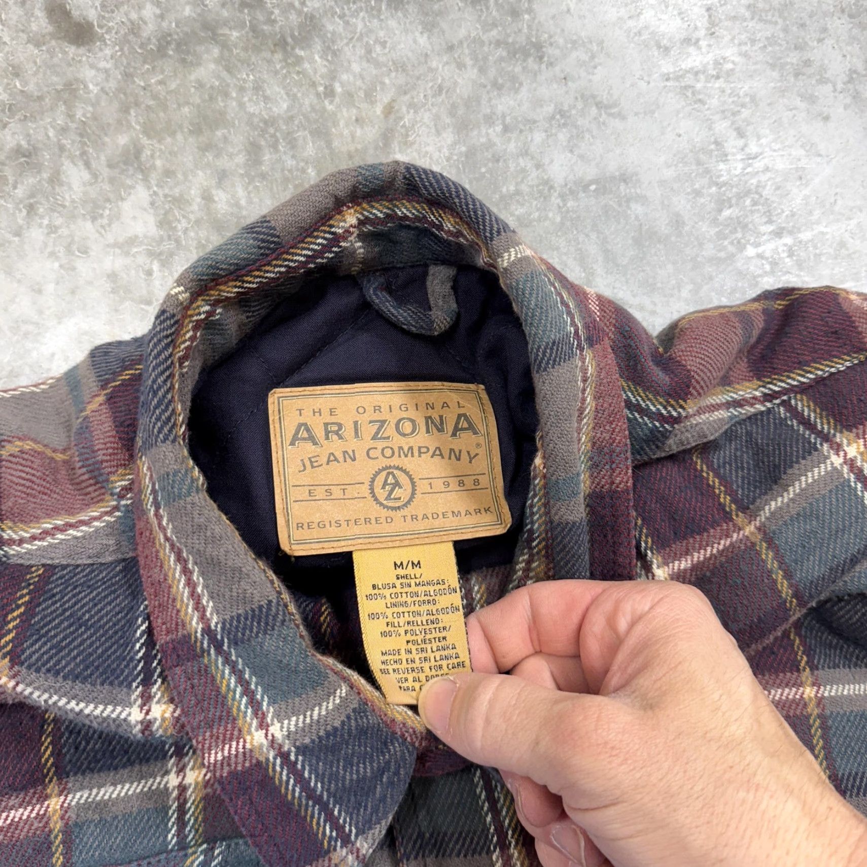 Vintage VINTAGE Arizona Jean Company Jacket Mens M Burgundy Plaid Quilted Flannel Shacket Size US 31 - 4 Thumbnail